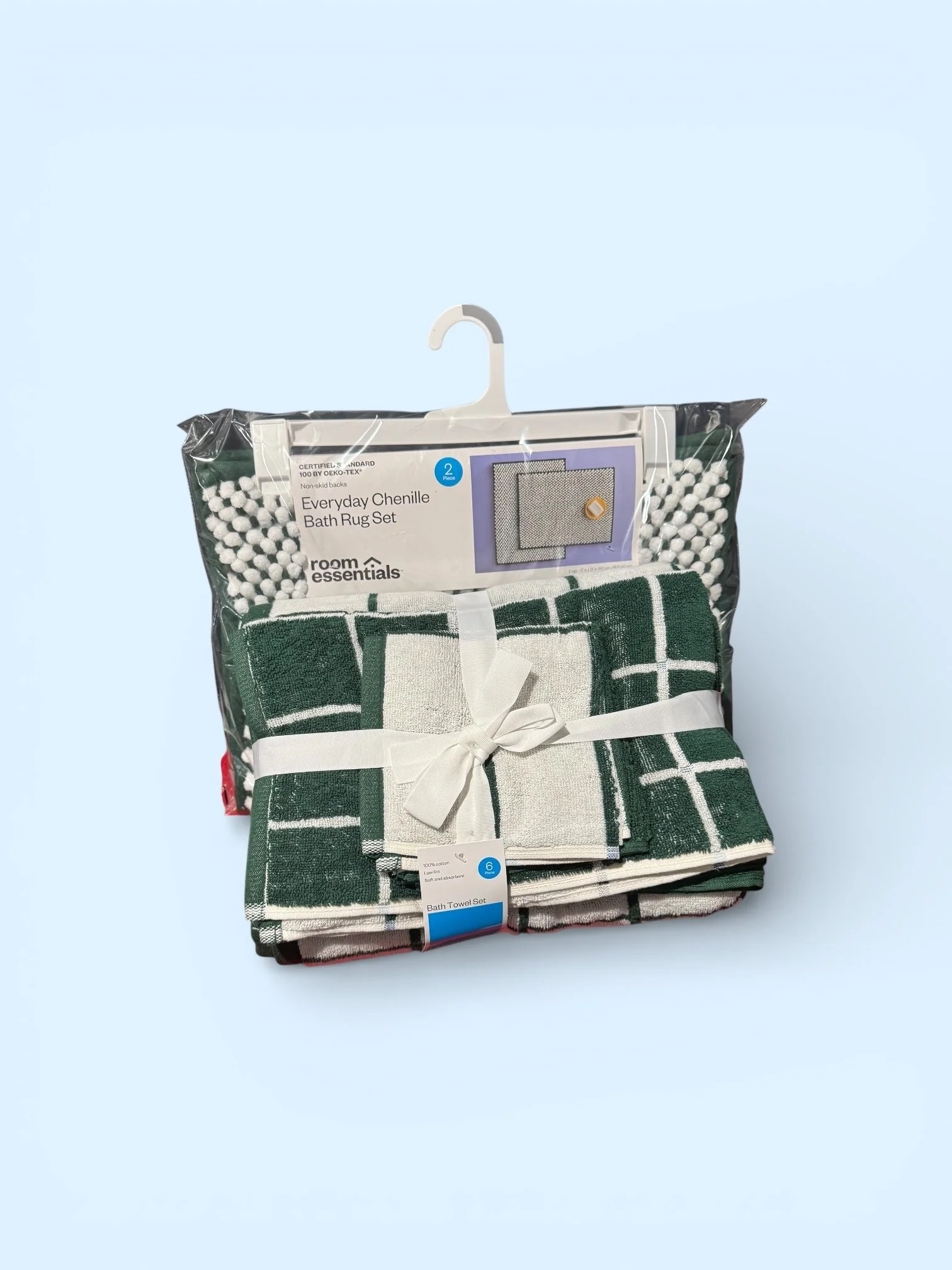 ROOM ESSENTAIL RUGS (2) AND COORDINATING 6 PIECE TOWEL SET