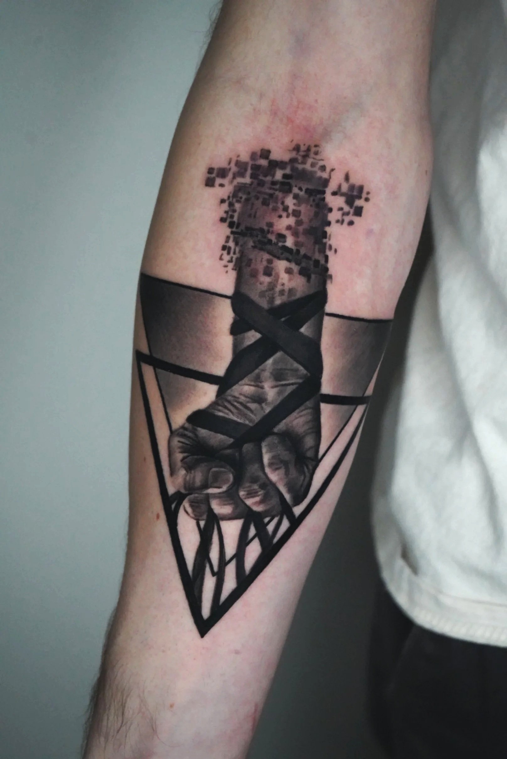 Blackandgrey-realism-geometric-hand-tattoo-chicago.jpg