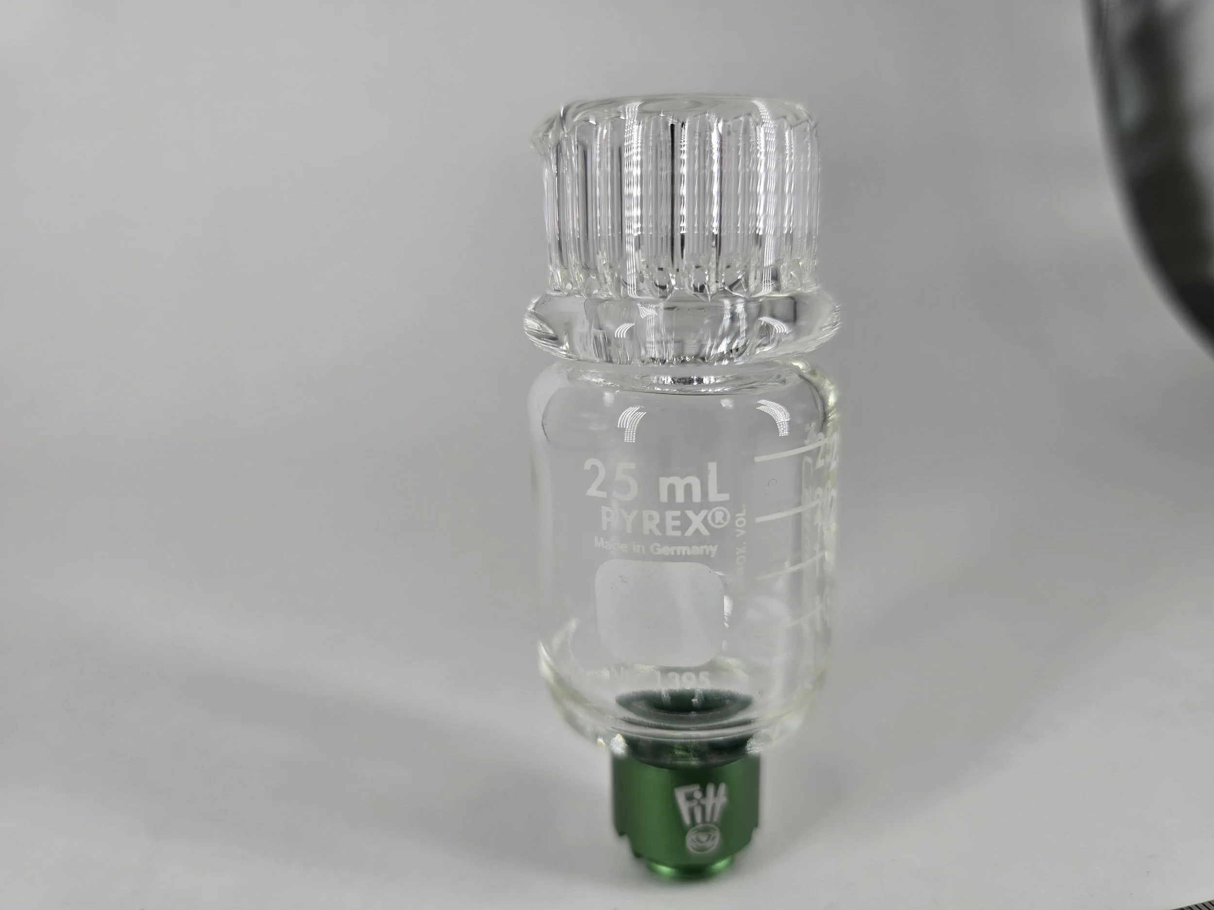 Puffco Pivot Top- Reaction Bottle Clear