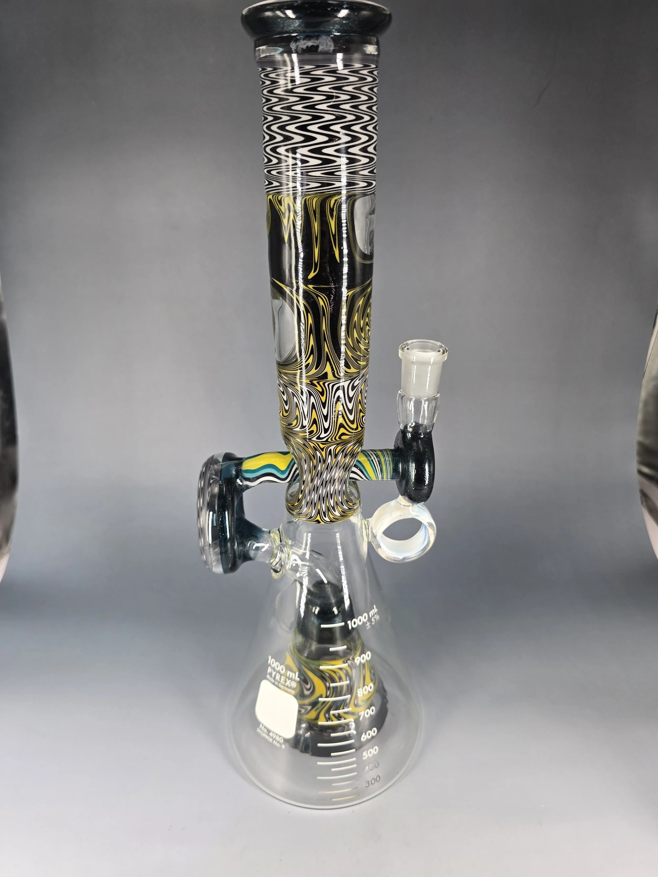 Wigwag Glass Flower Beaker Tube