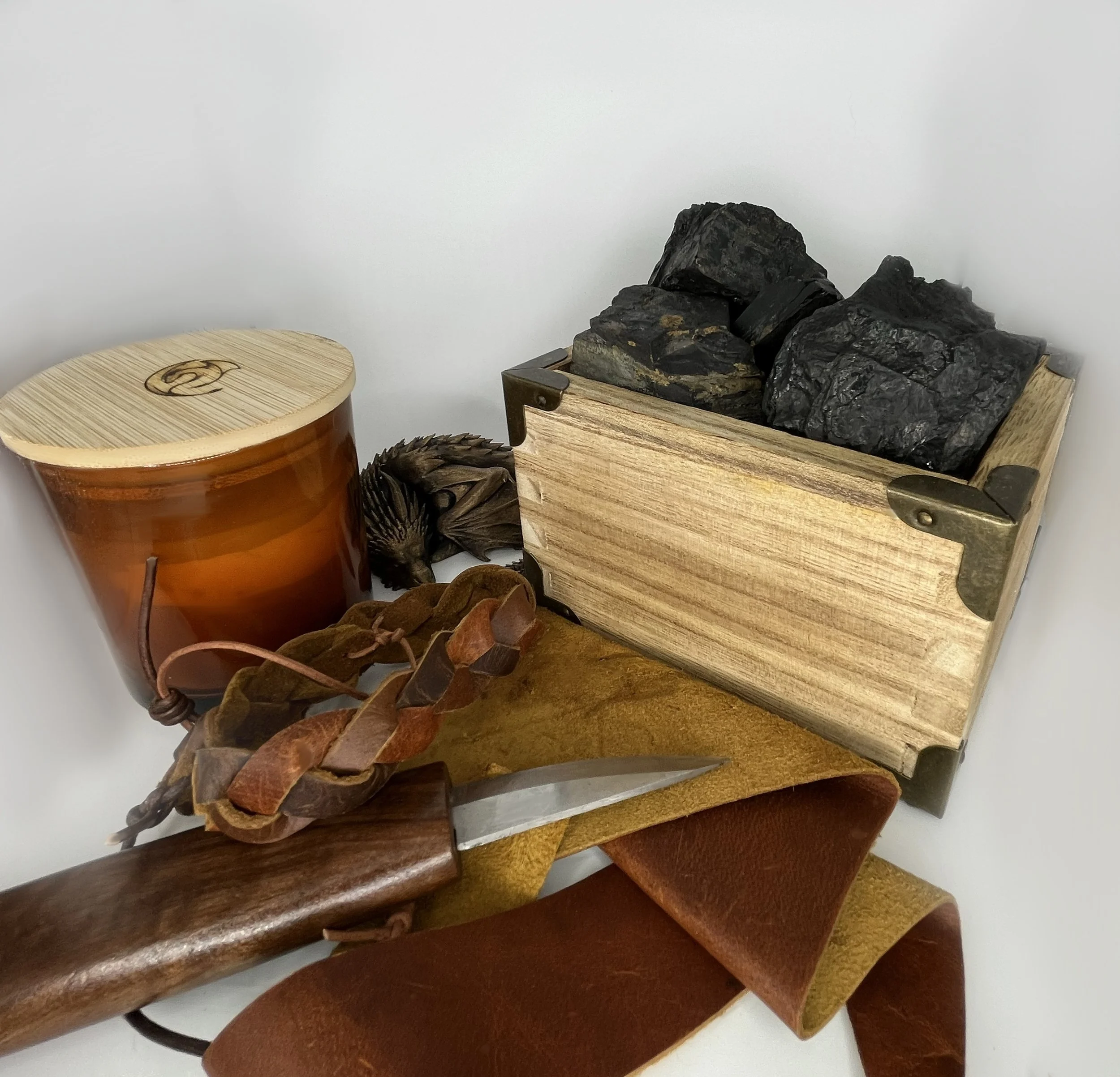 Amber & Hyde — Hand-Poured Soy & Beeswax Candle