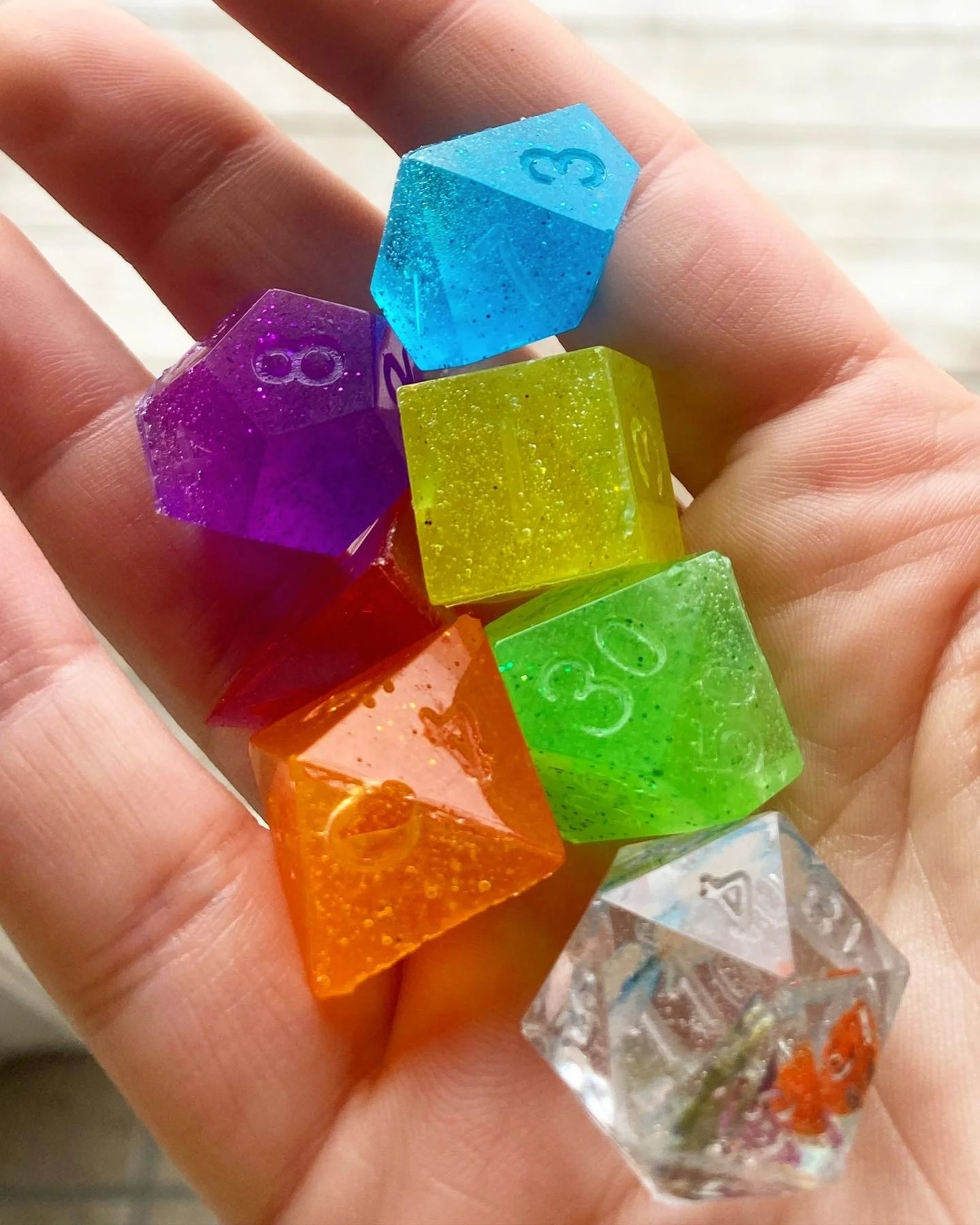 I wanted to experiment with the new pigment inks I got and made a fun rainbow set! 