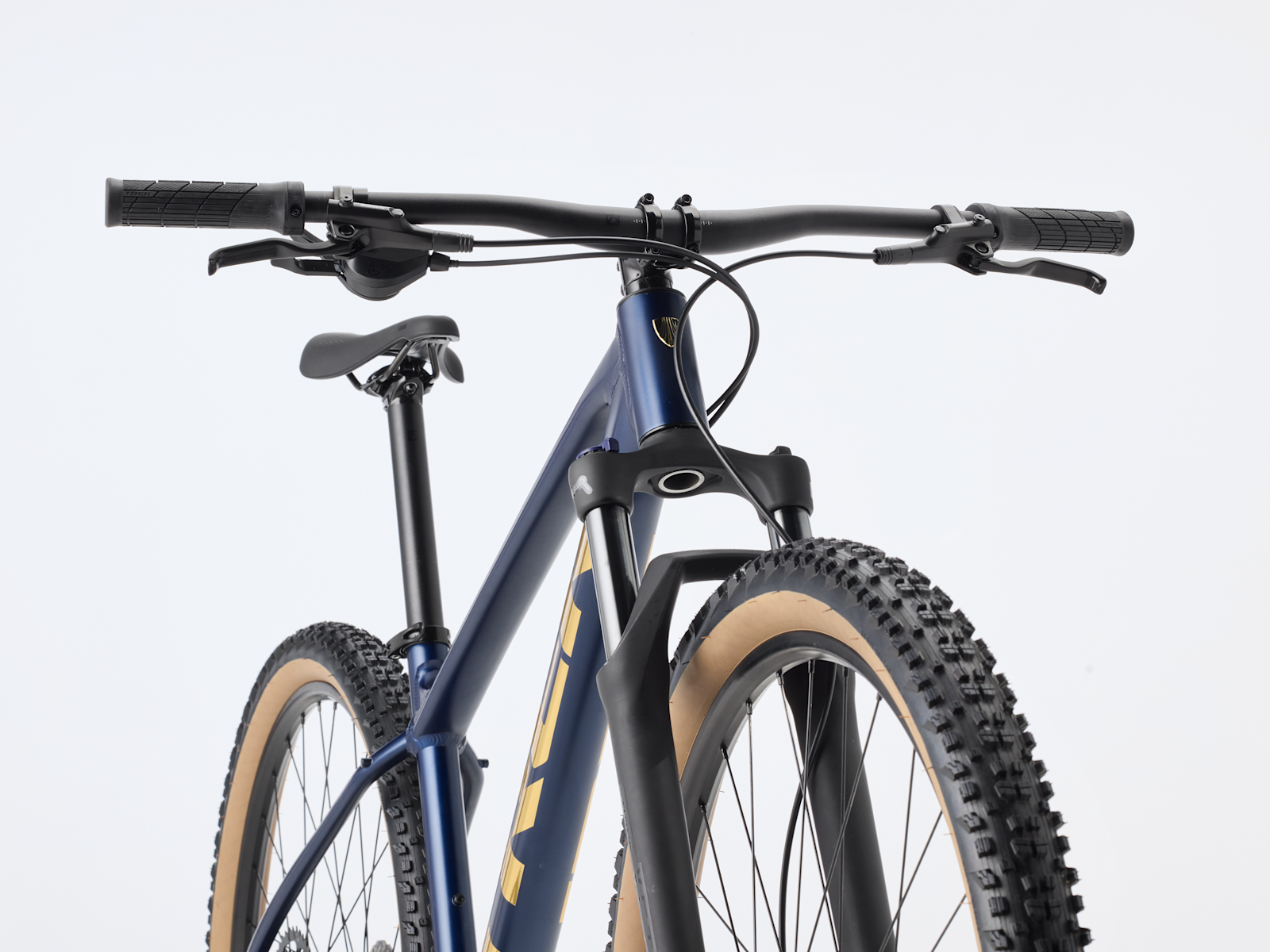 trek-marlin-5-gen-3-mulsanne-blue-front.png