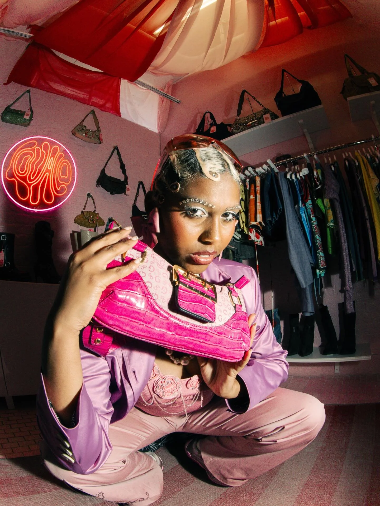 Photos for @bricklanevintagemarket 💌💫 such a fun shoot! Thank you @corarebel and @trumanbrewery for putting this together!! 

#photoshoot #bricklane #london #photographer