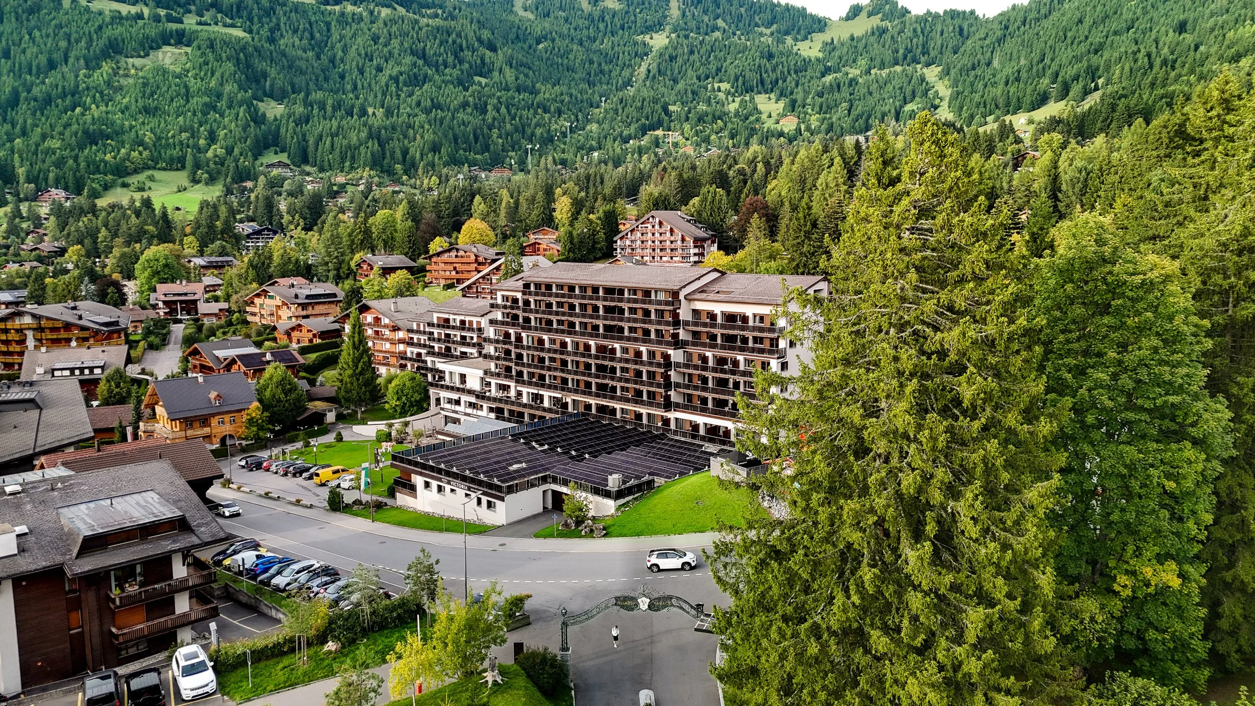 VICTORIA HOTEL & RESIDENCE