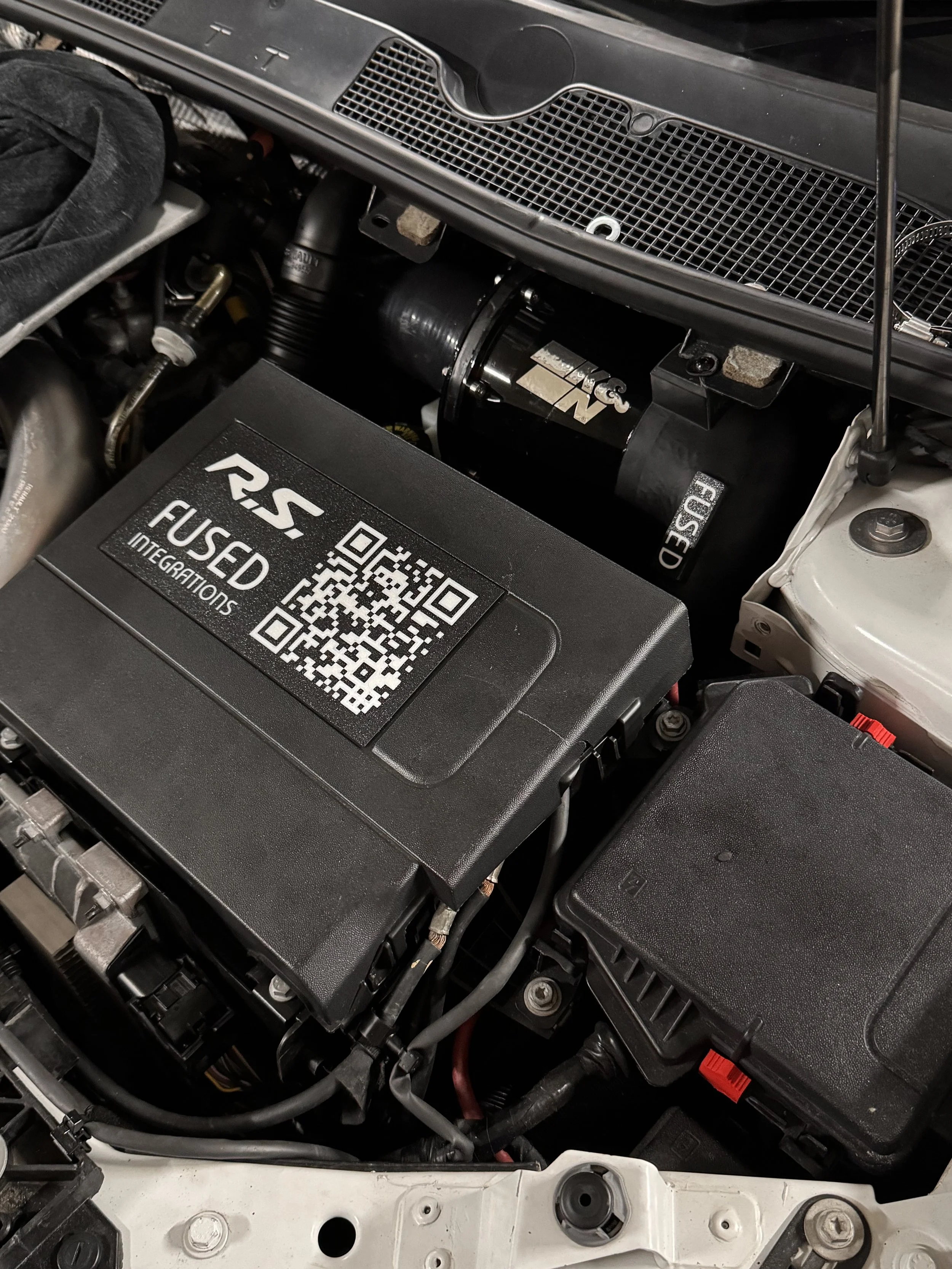 Megane 3 RS Battery Logo Plate