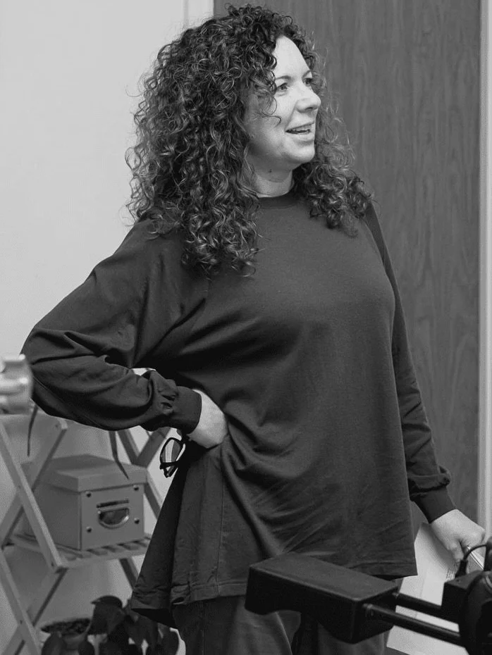 Meet Katherine 🌿

Katherine and I have actually known each other for over 20 years, and our careers have followed surprisingly similar paths.

We both started out studying fashion, lingerie and swimwear design. Katherine went on to open her own bout