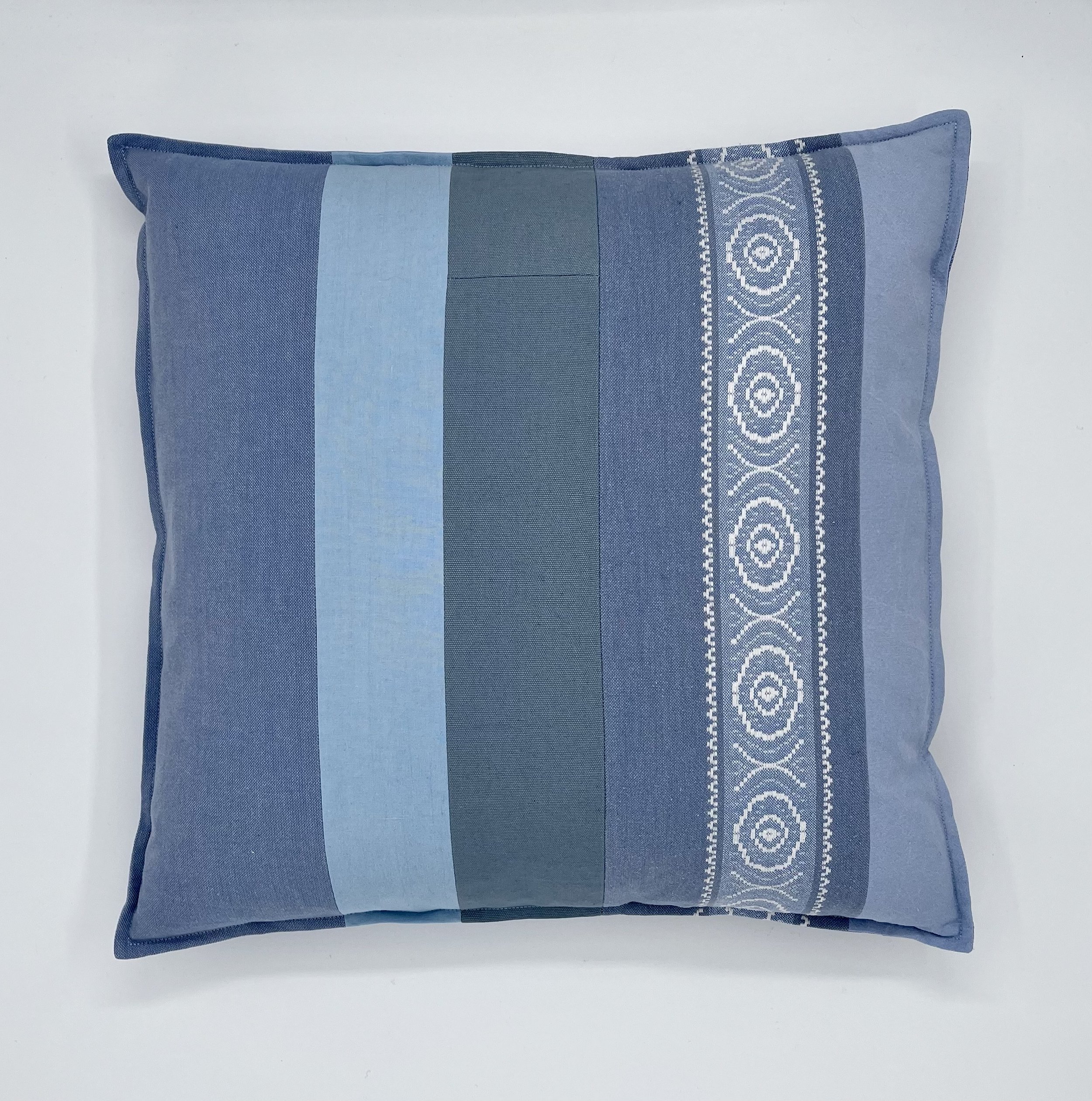 colour chrome - light blue