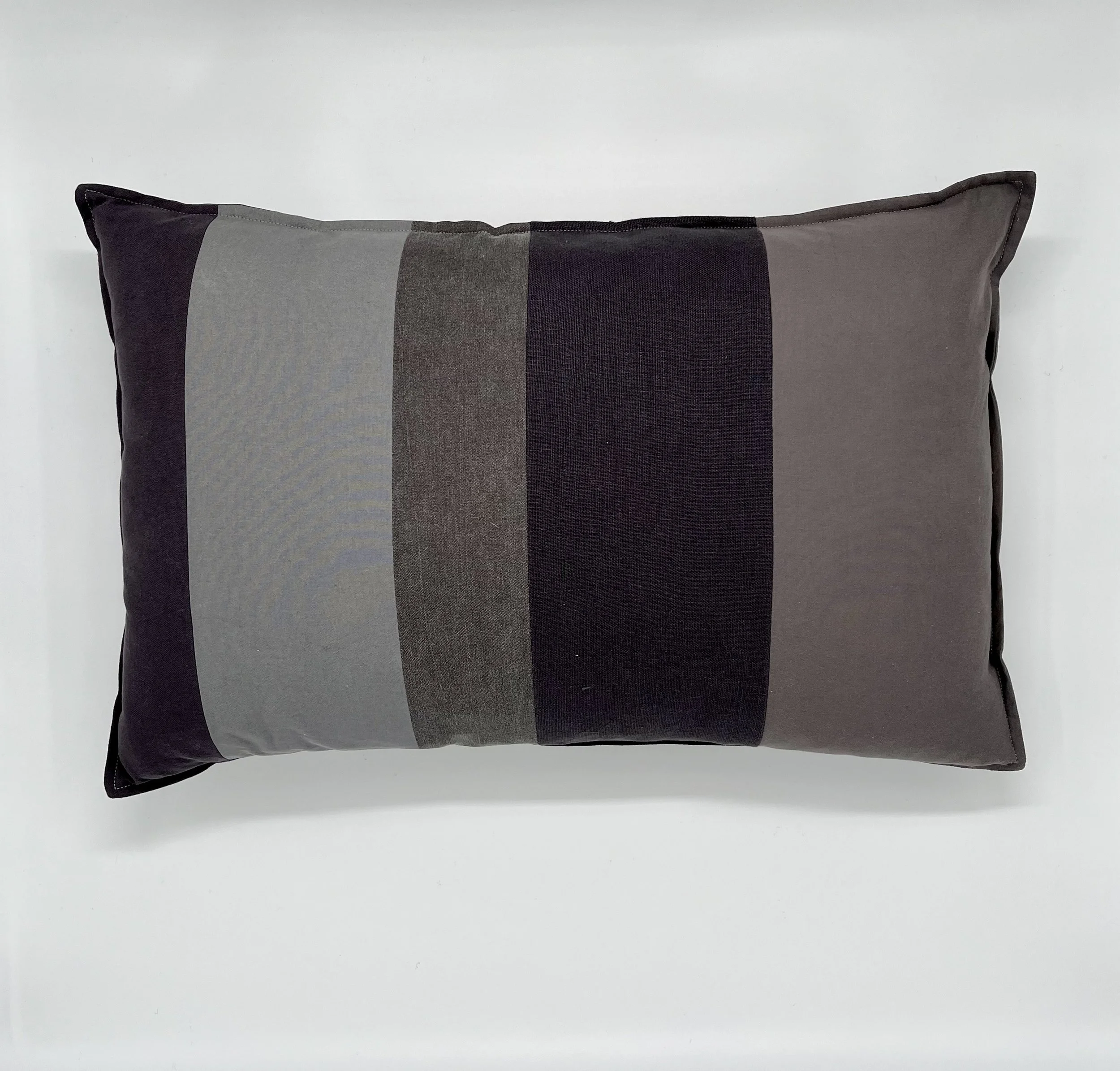 colour chrome - dark grey