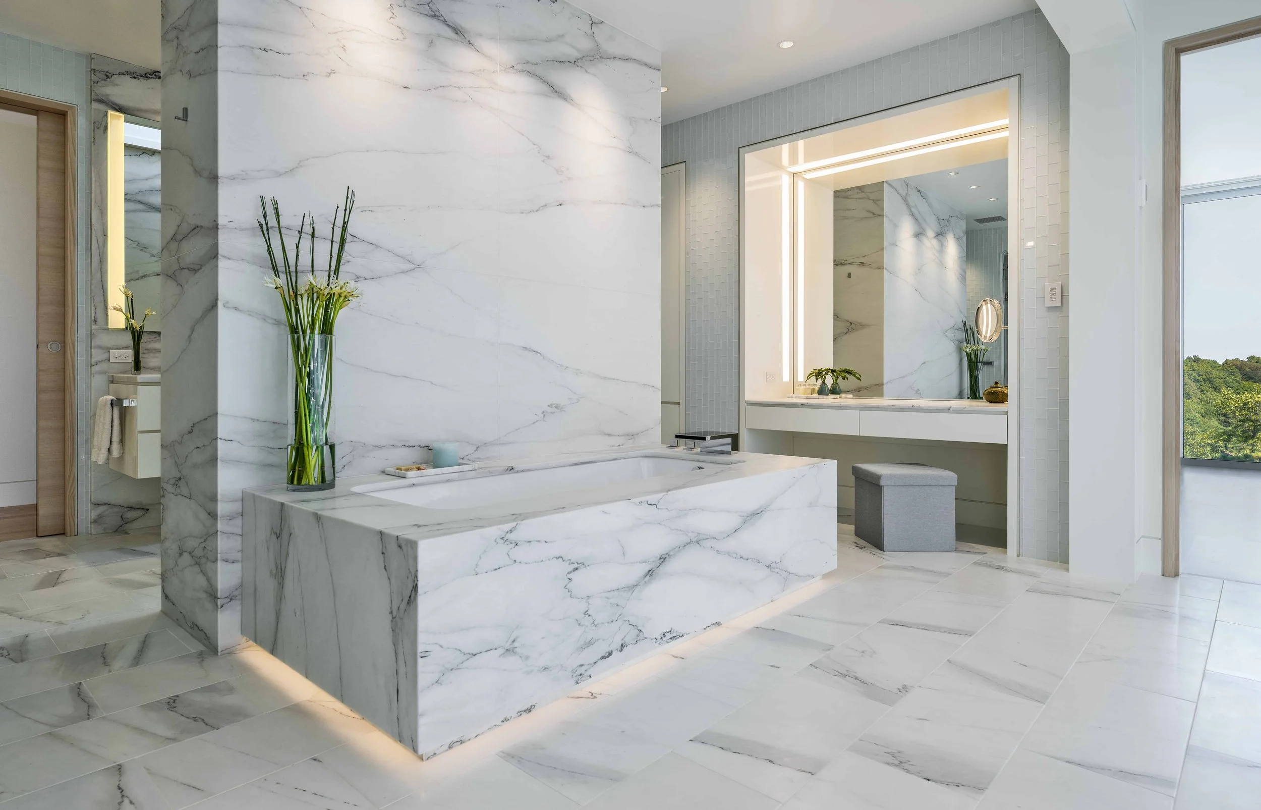 calacatta-lincoln-marble-bath.jpg
