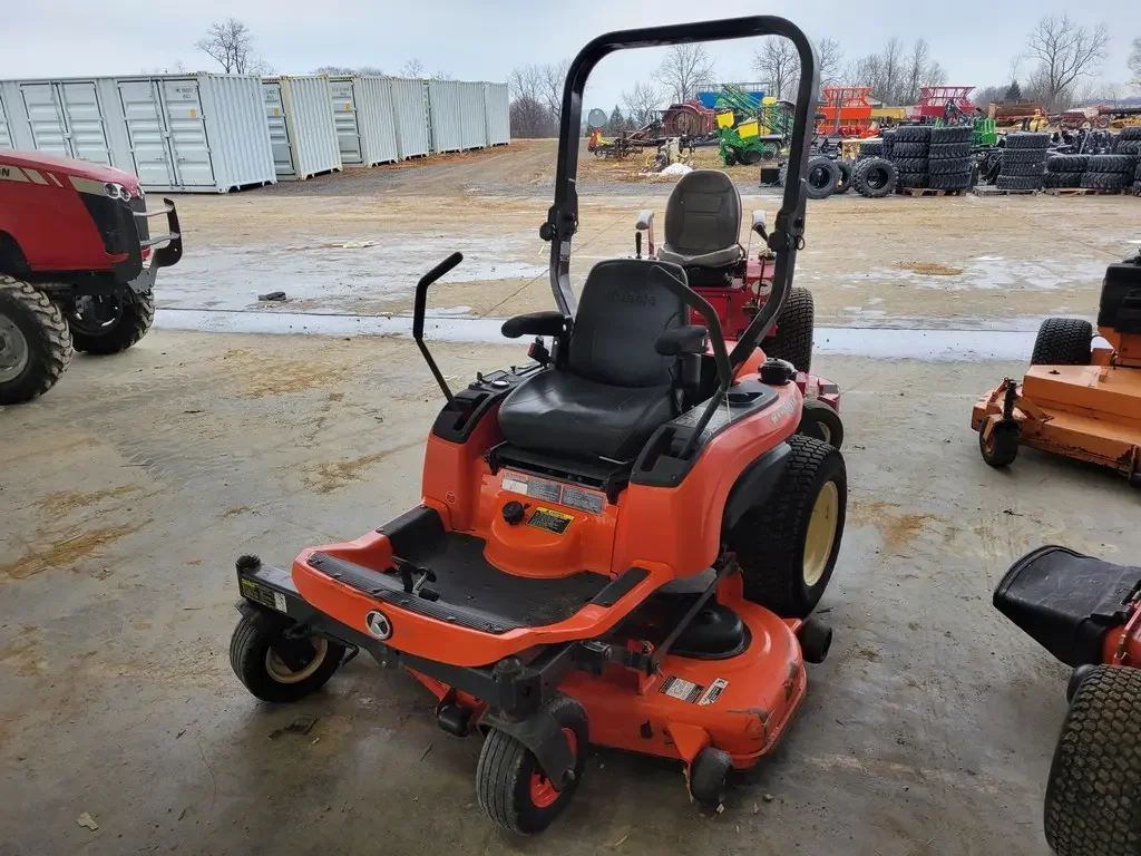 Kubota ZG23F Zero Turn Mower