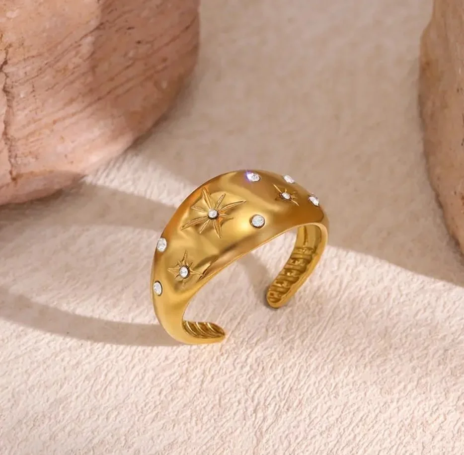 Cosmic star adjustable ring