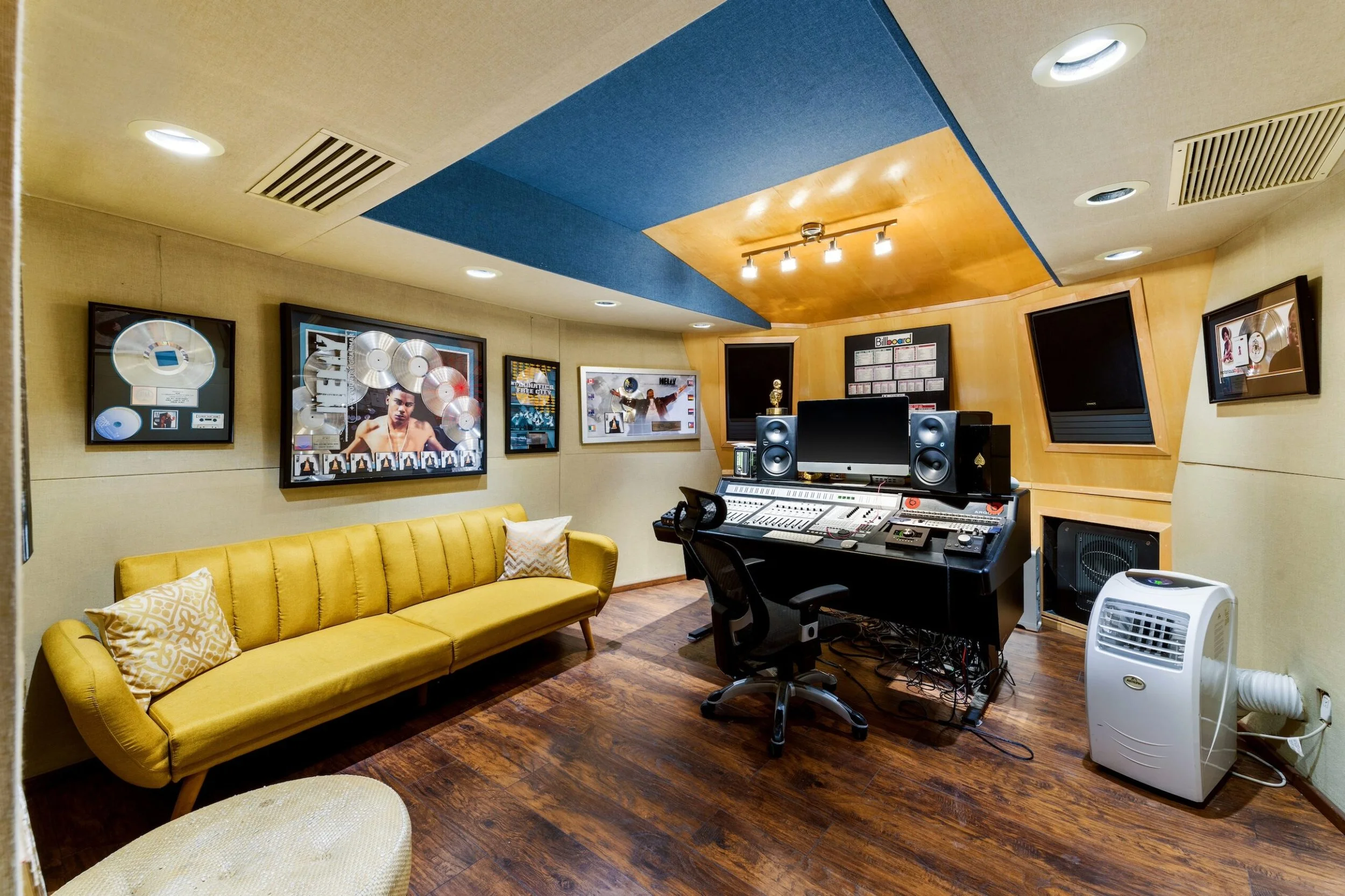 18-12-scaled (1).jpg