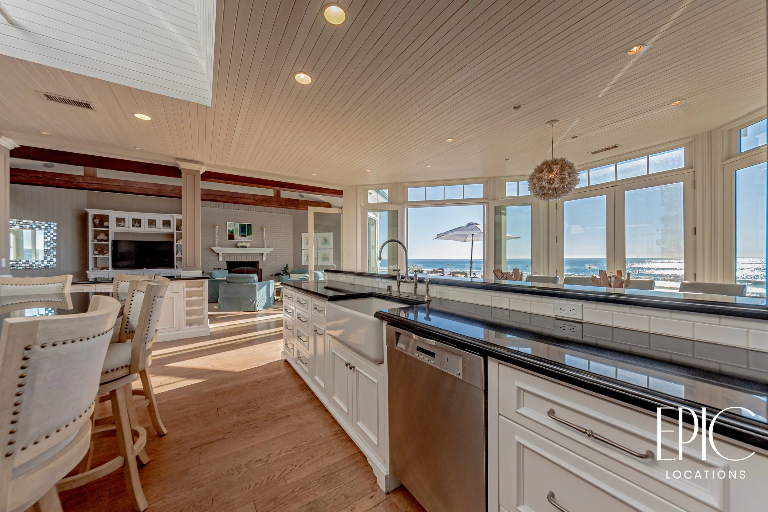 30760 Broadbeach-14.jpg