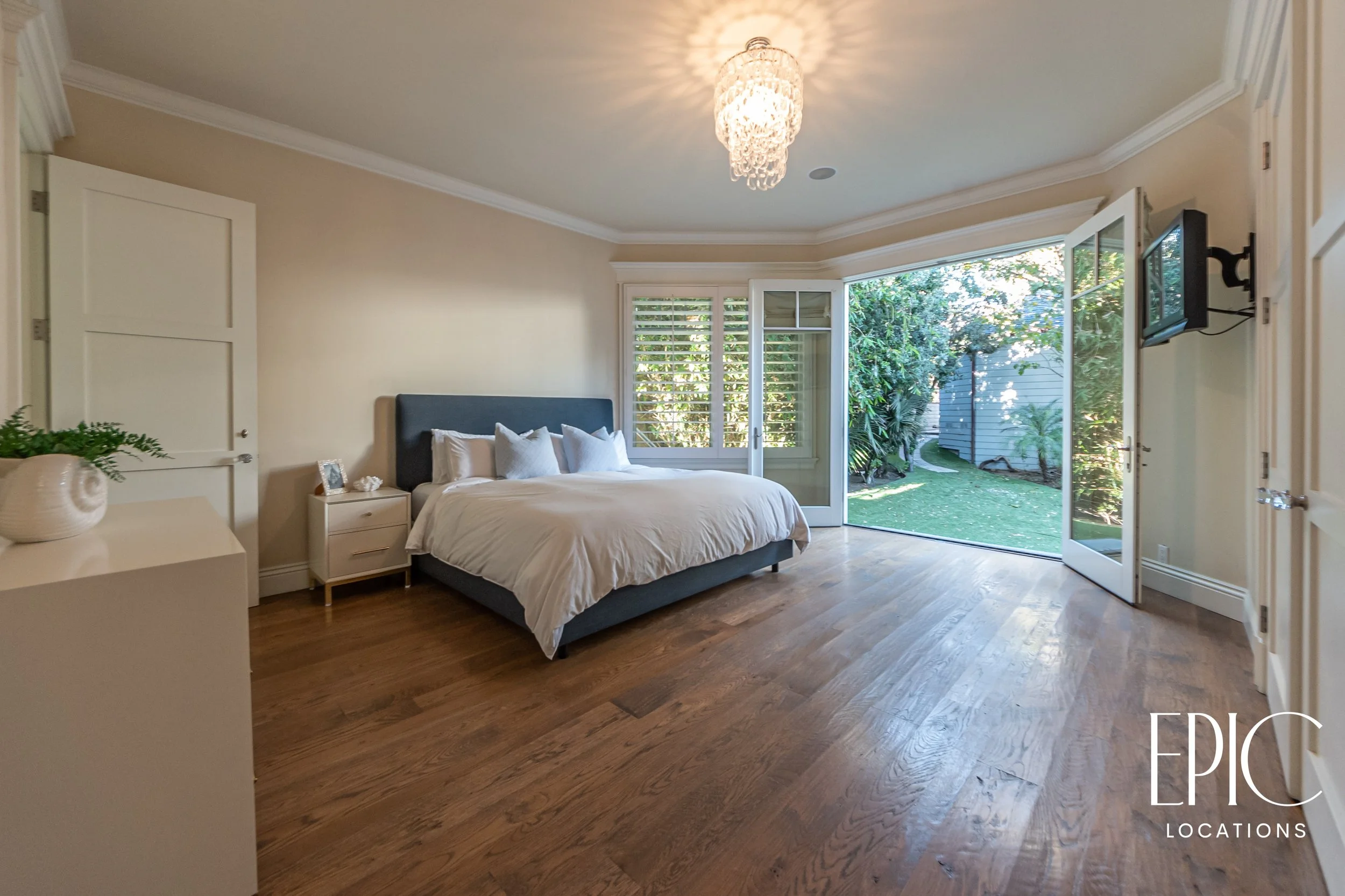 24 bedroom 2 (2).jpg