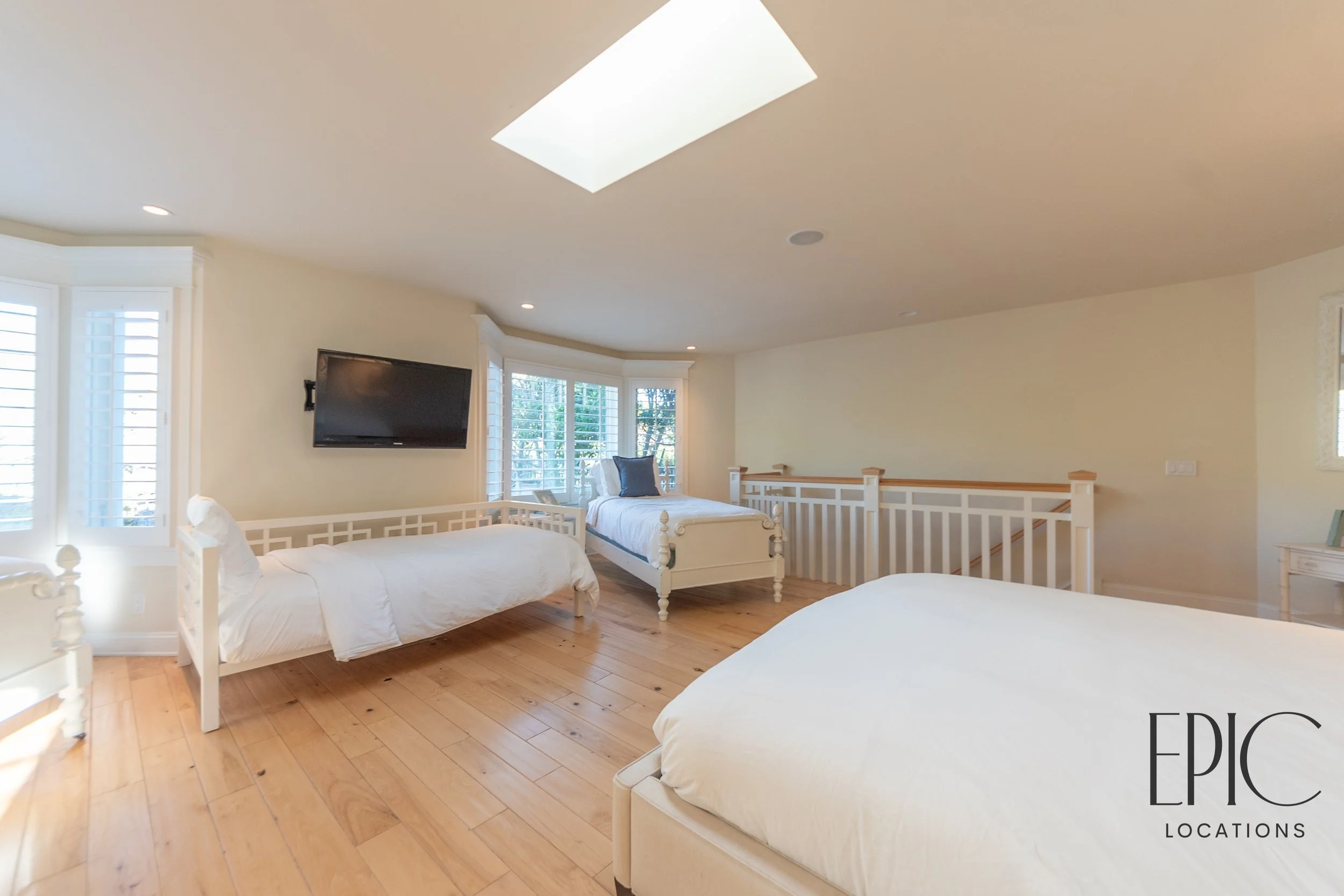 30760 Broadbeach Guesthouse-7.jpg