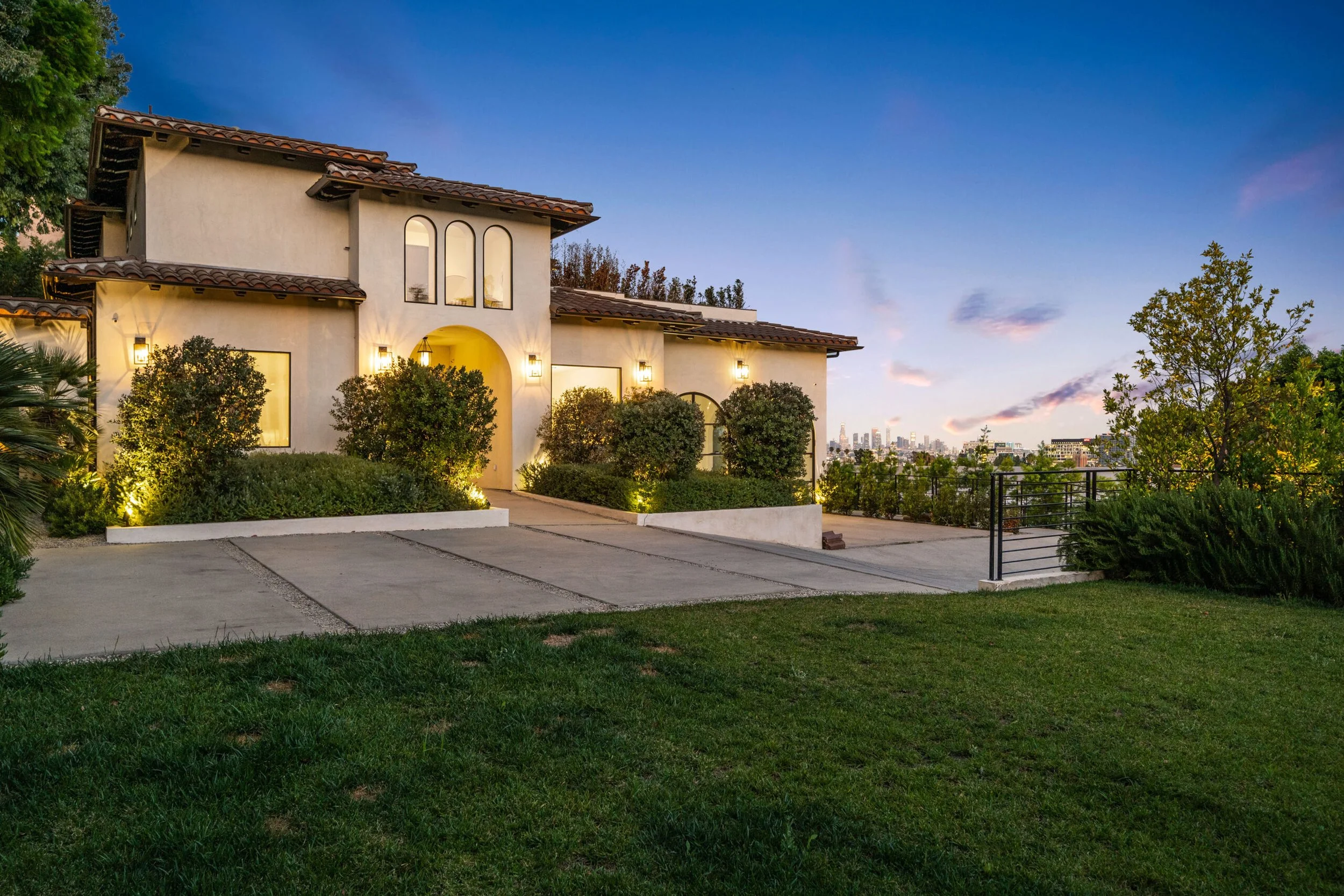 Portico | Hollywood Hills