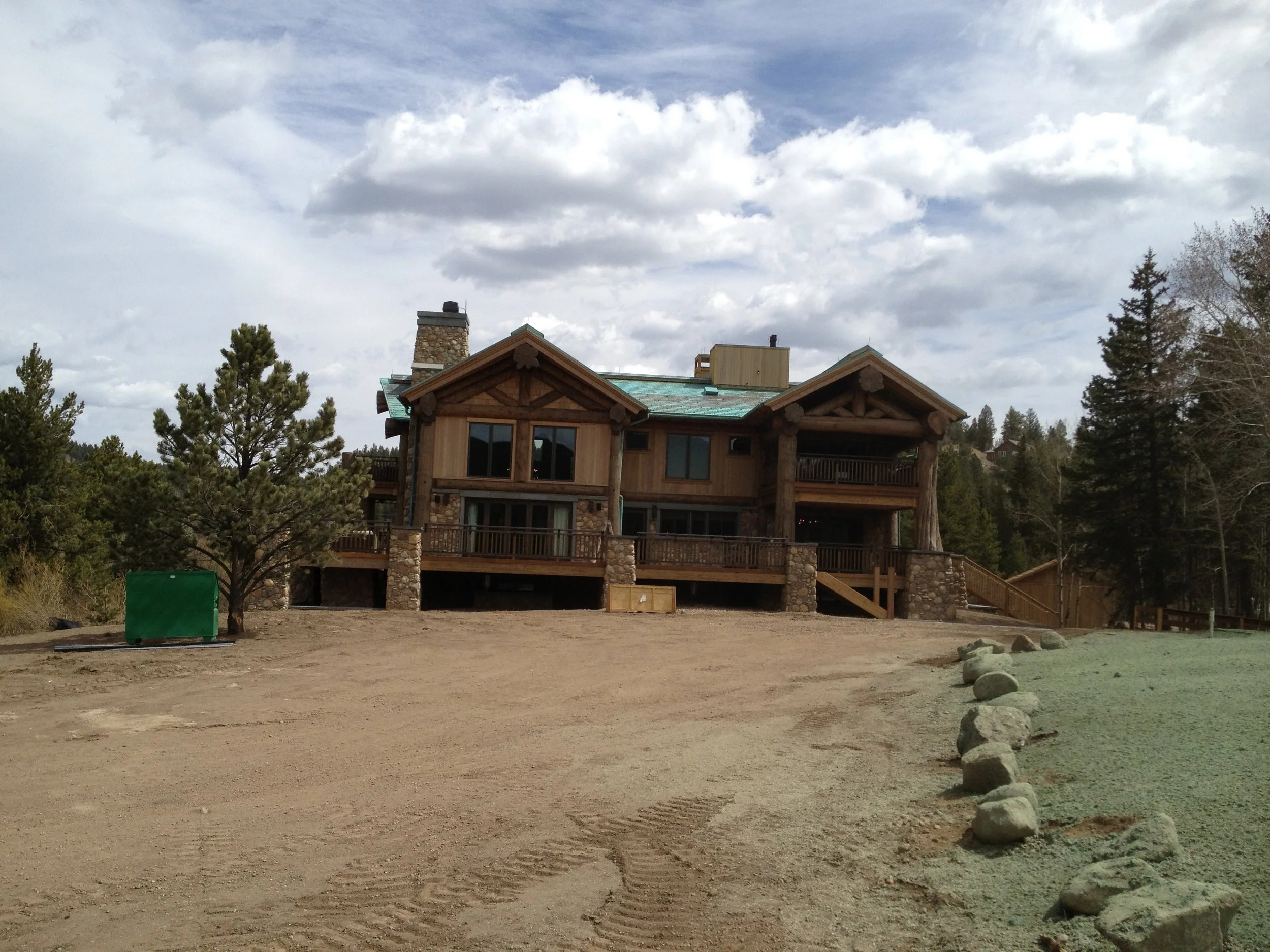 BRR Lodge Exterior 2.JPG