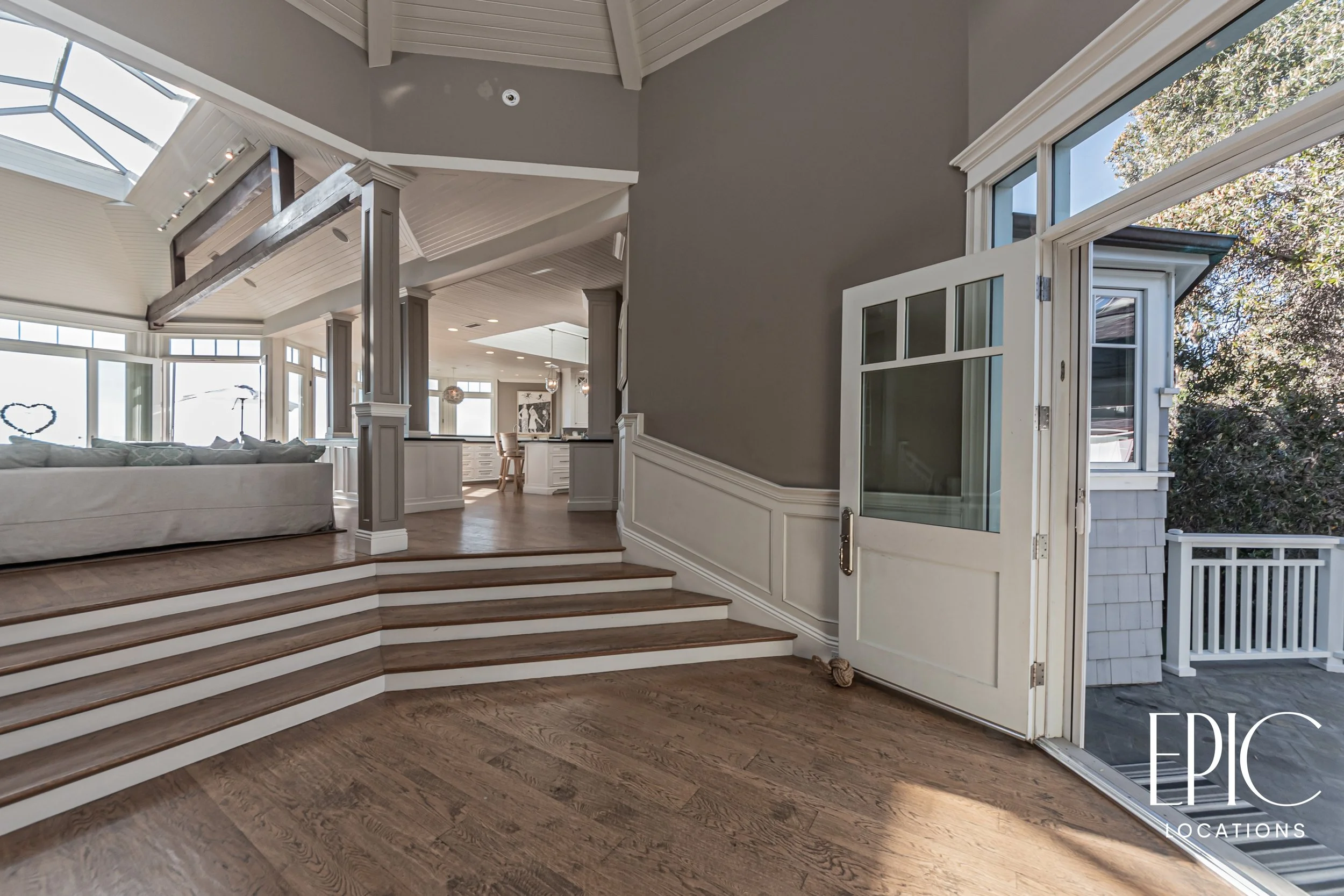 30760 Broadbeach-50.jpg