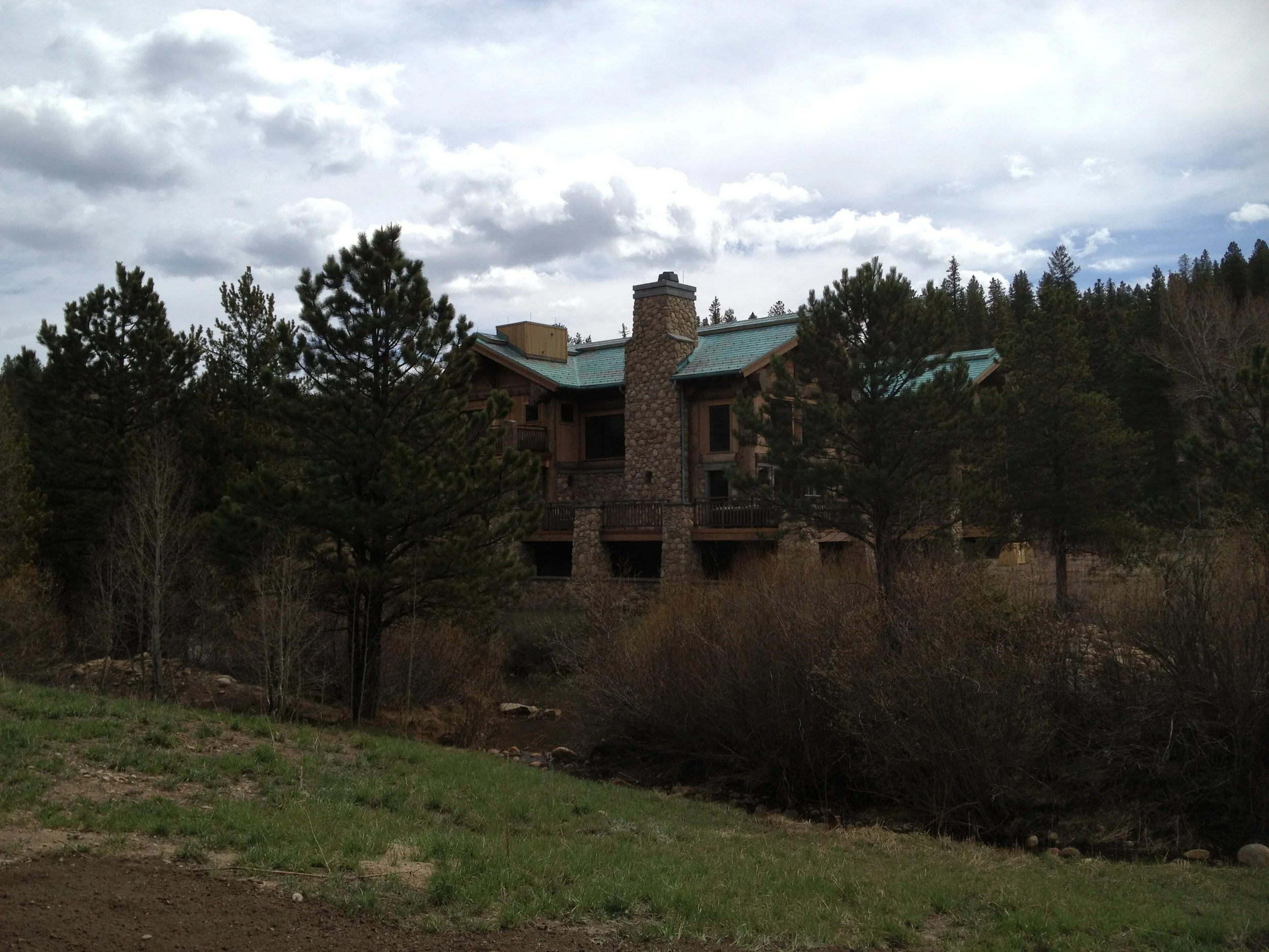 BRR Lodge Exterior 5.JPG