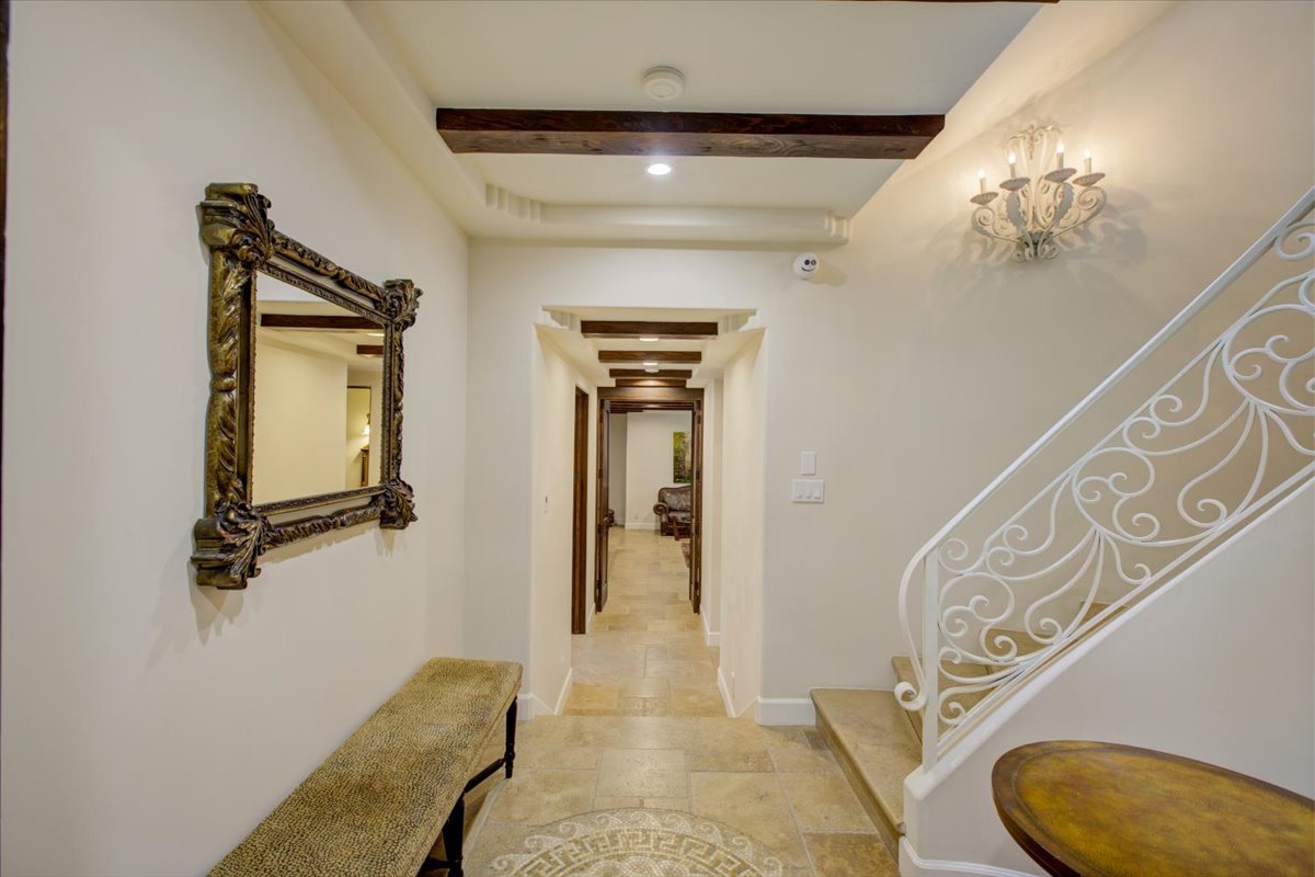 38-The Strand-038.jpg