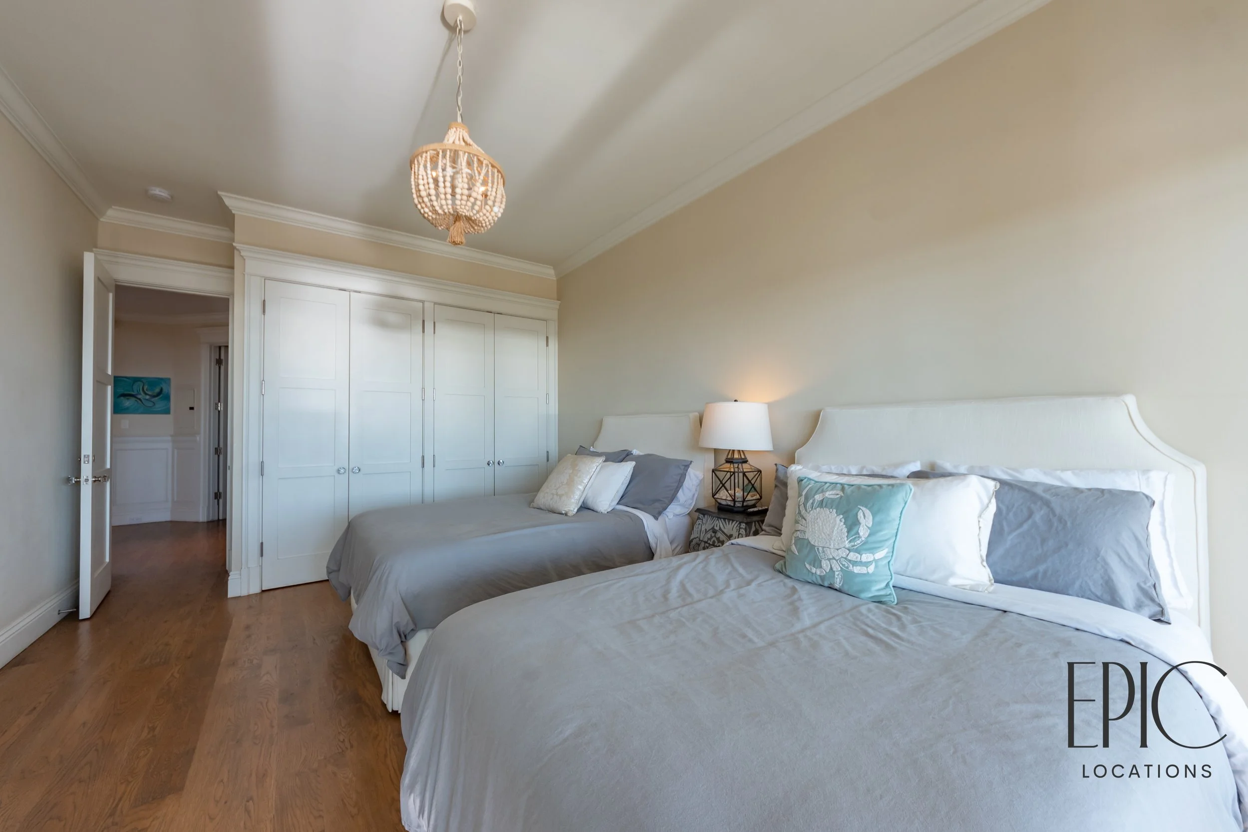 30760 Broadbeach-86.jpg