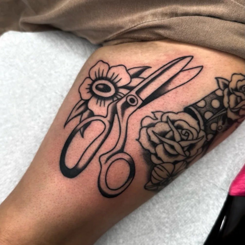 Thank you, Jo 🌞
.
.
.
#northgeorgiatattooartists #georgiatattooartist #romega #atlantatattooartist #downtownromega