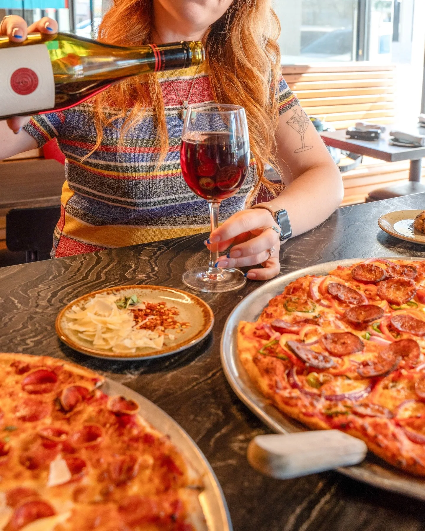 It&rsquo;s time! What a great way to start the weekend! 🍕🍷

#houstonrestaurants #lunapizzeriahouston #pizza #pizzaplace #wine