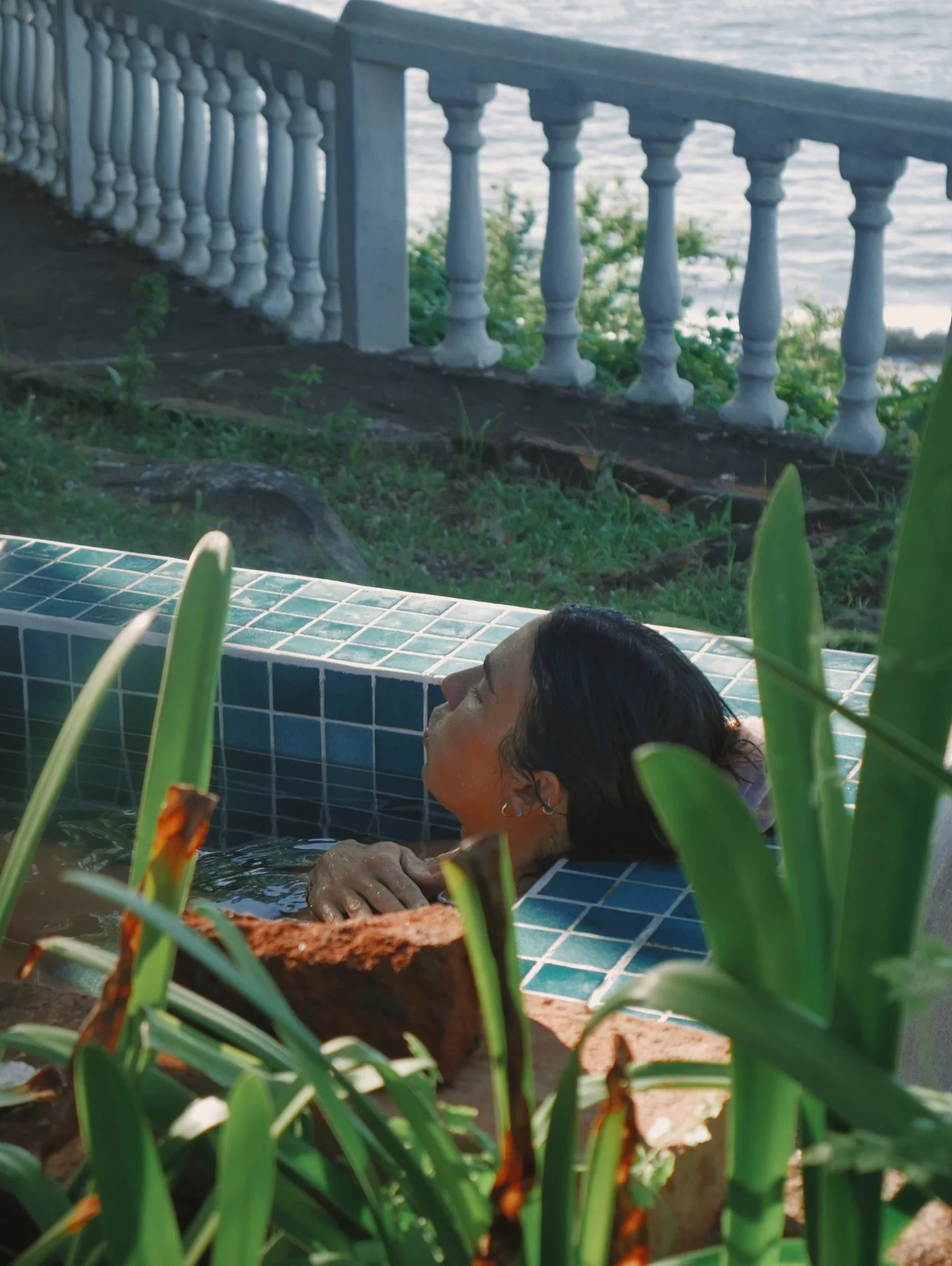 It got CHILLY in paradise yesterday!! 🧊🌴🌊

We&rsquo;ve officially opened and tested our ocean-view cold plunge with the help of @levelupexcursions. Now a part of our all-inclusive wellness packages 🙌🫶

#coldplunge #surfwellness #wellnessresort #