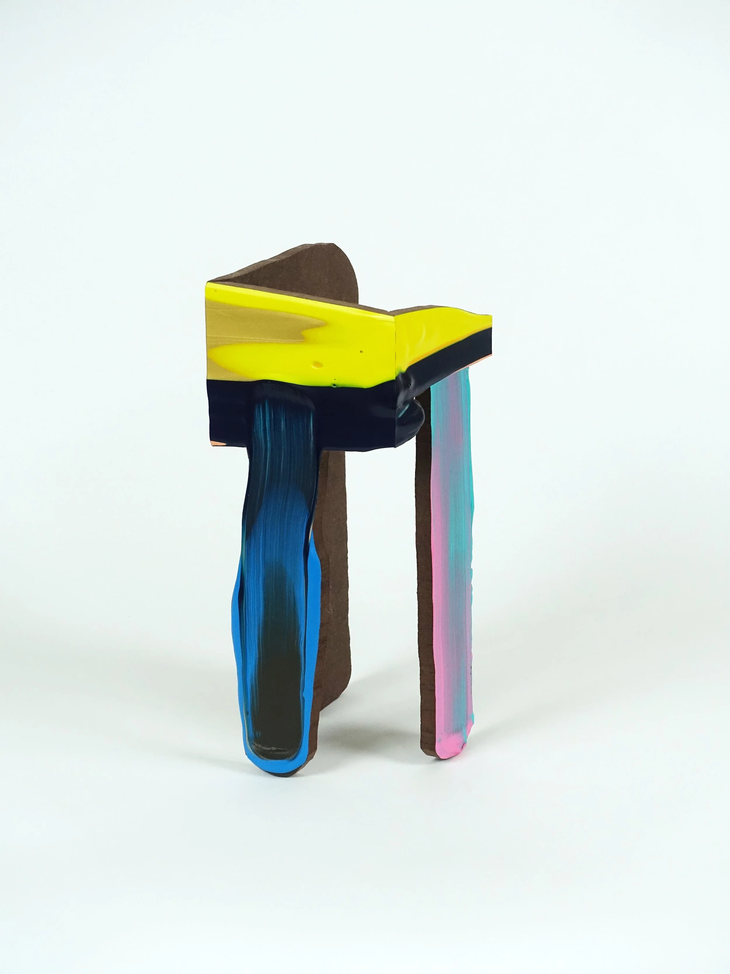 galerie mondapart_Romain Laveille_sculpture monument _2022_acrylique sur bois_12x12x24cm _400 euros_visuel 1 sur 3.jpg