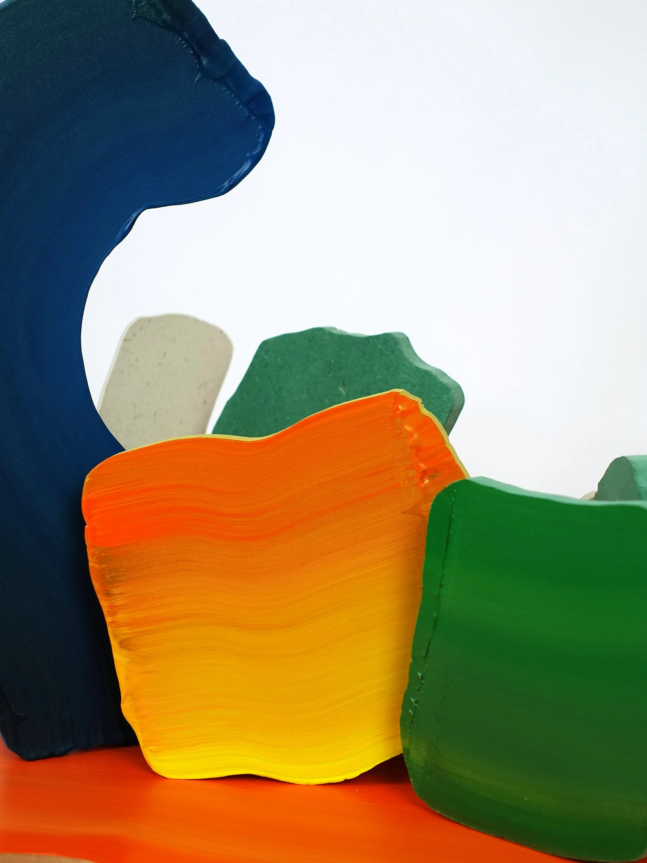 nature morte - acrylique sur bois  - 59x28x35cm - 2026 - Romain Laveille 07.jpg