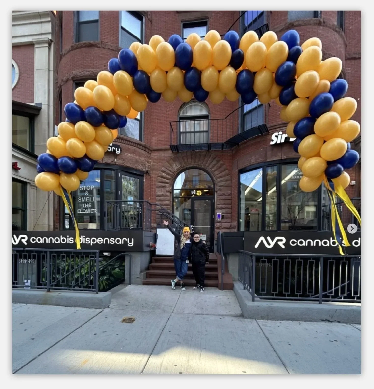 AYR Back Bay put up a very welcoming and hard-to-miss balloon arch above their store during NECANN weekend.