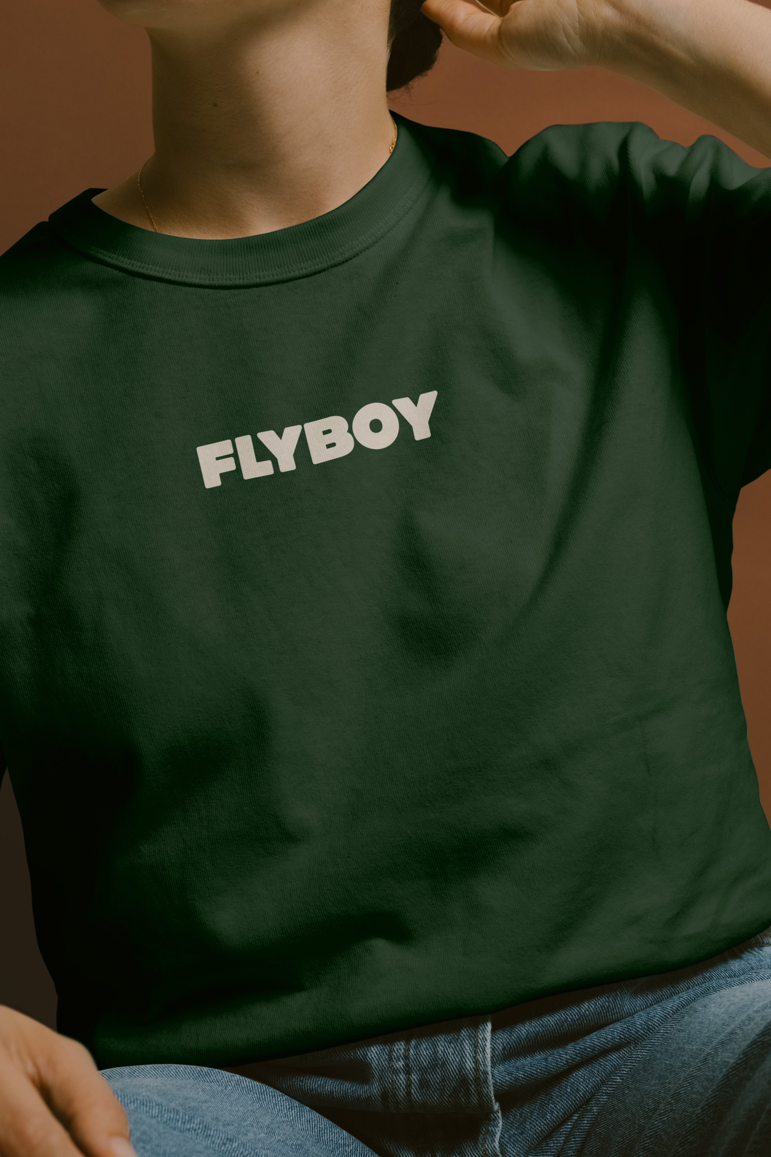 Bendito_Mockup-LB26-W01-Le_T_Shirt3.jpg