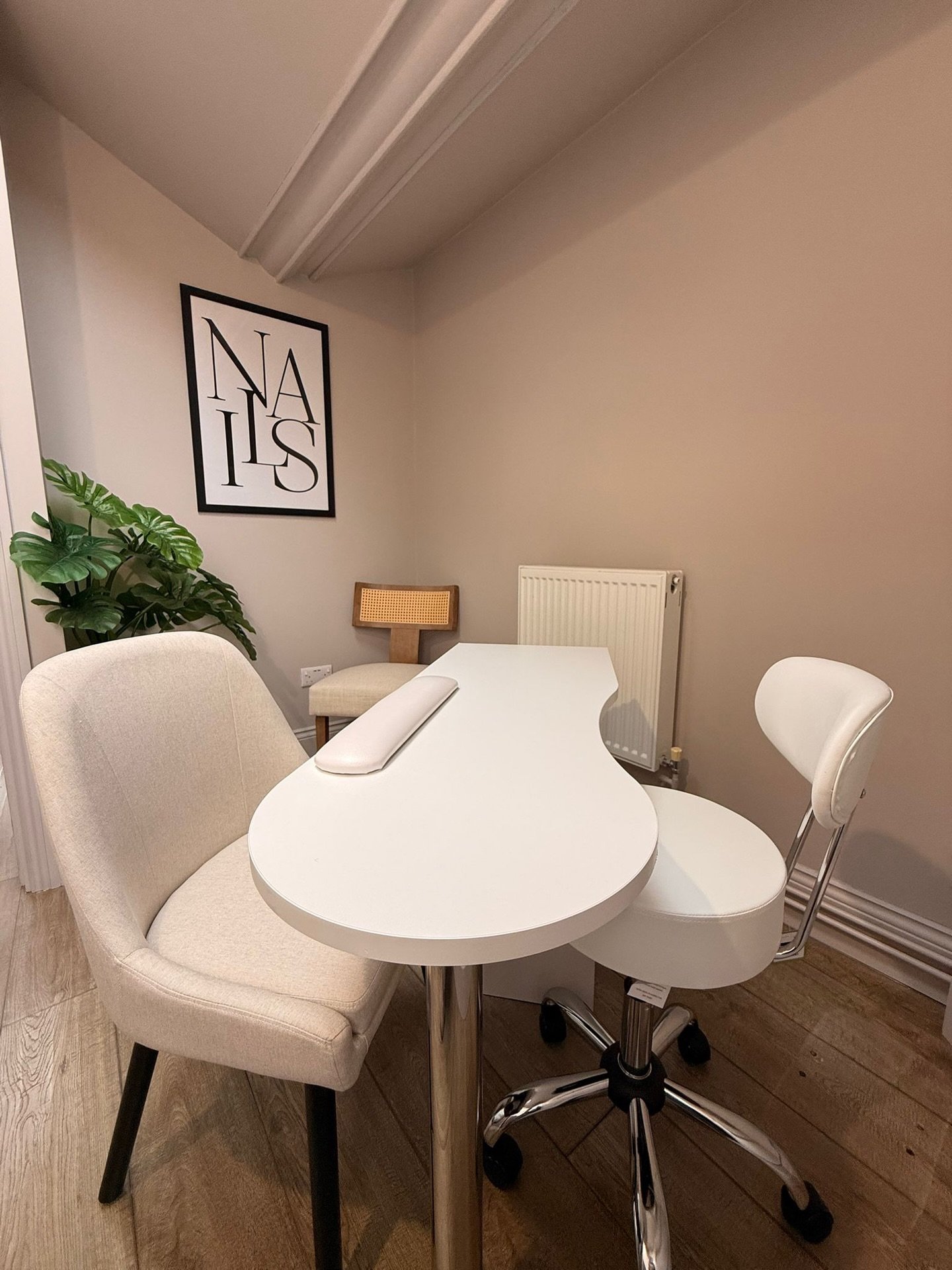 Behind the scenes, the Station House is changing every day.

Rooms are coming together nicely and the vision is slowly turning into something you can walk into and feel.

We&rsquo;re loving working on it, even if we&rsquo;re also exhausted 😅

Can&rs