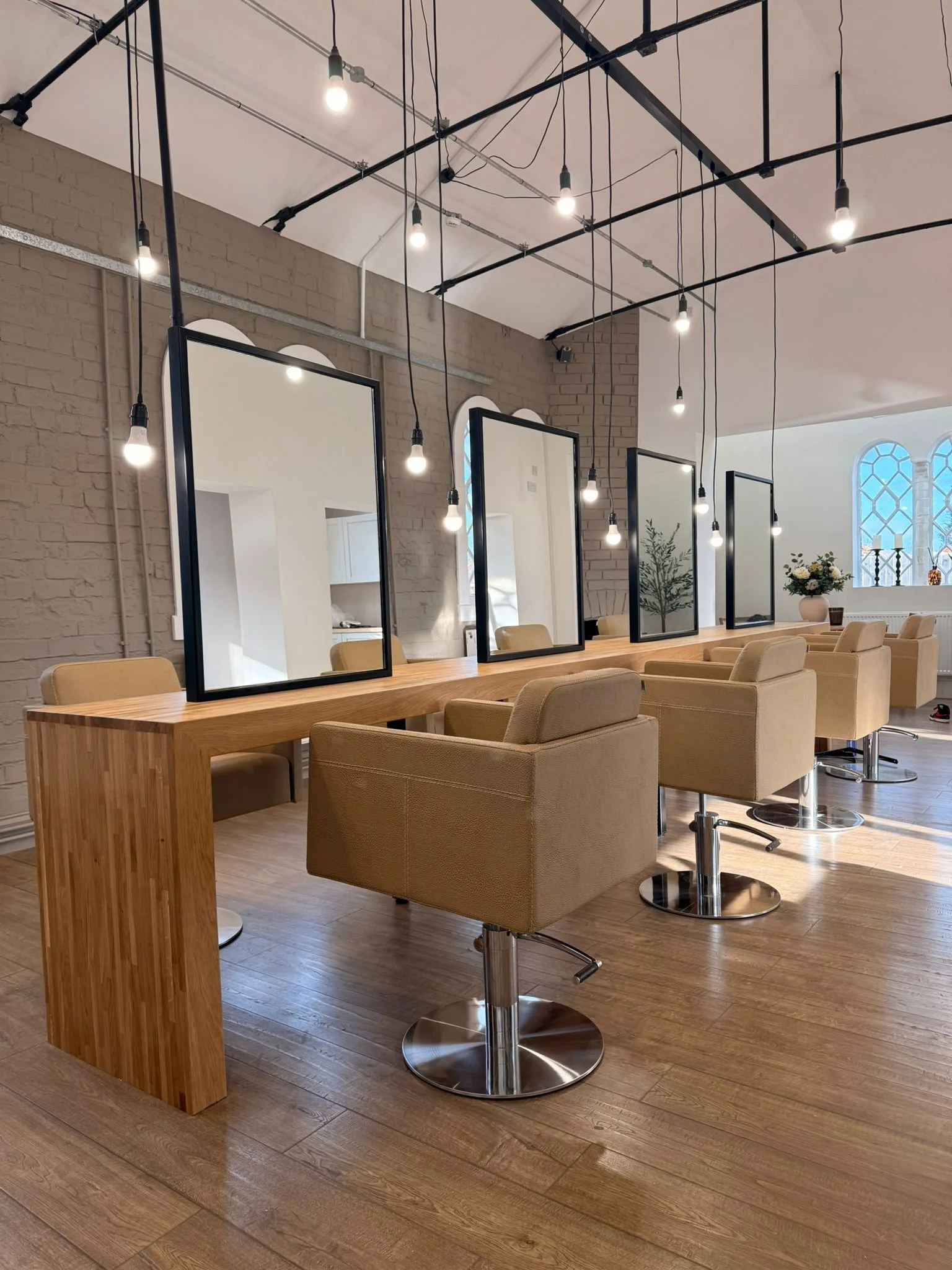 March is feeling pretty big for us! After months of dust, decisions and hard work, this is the month we open the doors.

The Station House Collective is nearly ready to meet you! ☺️

#StationHouseCollective #GreatGlen #Kibworth