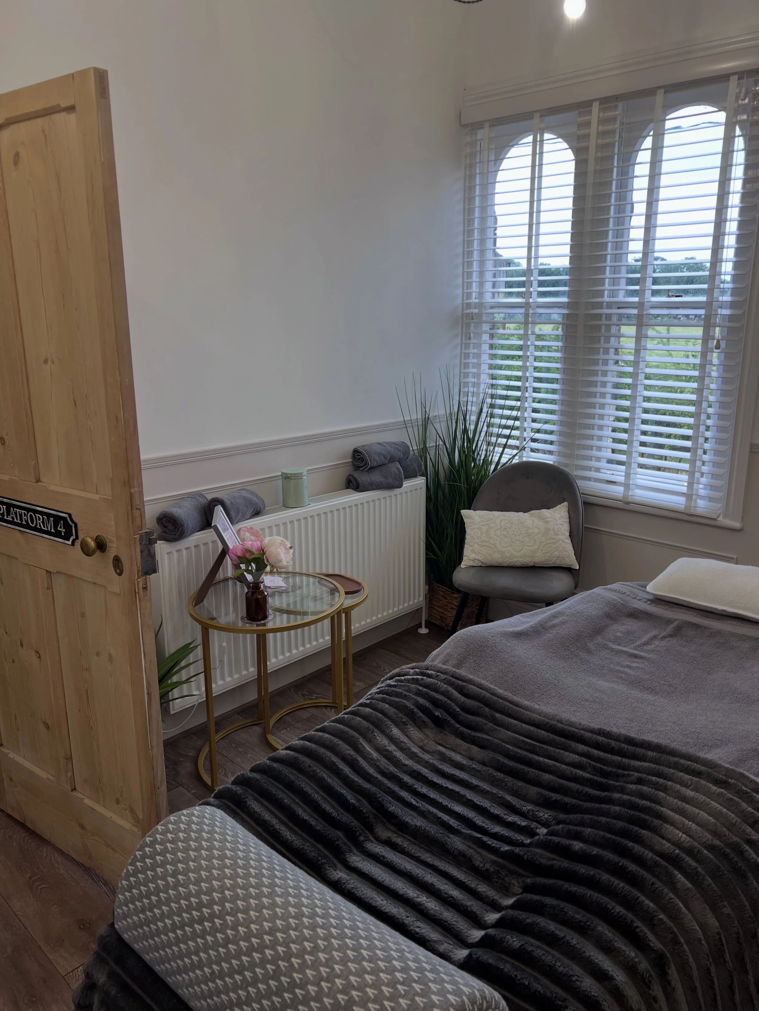 An hour with Bea @_peonyaura and you&rsquo;ll leave looking like you got eight hours sleep even if you didn&rsquo;t! Facials, hot stone massage, reflexology, everything you can think of to feel fabulous.

Get that well tested Sunday feeling any day o