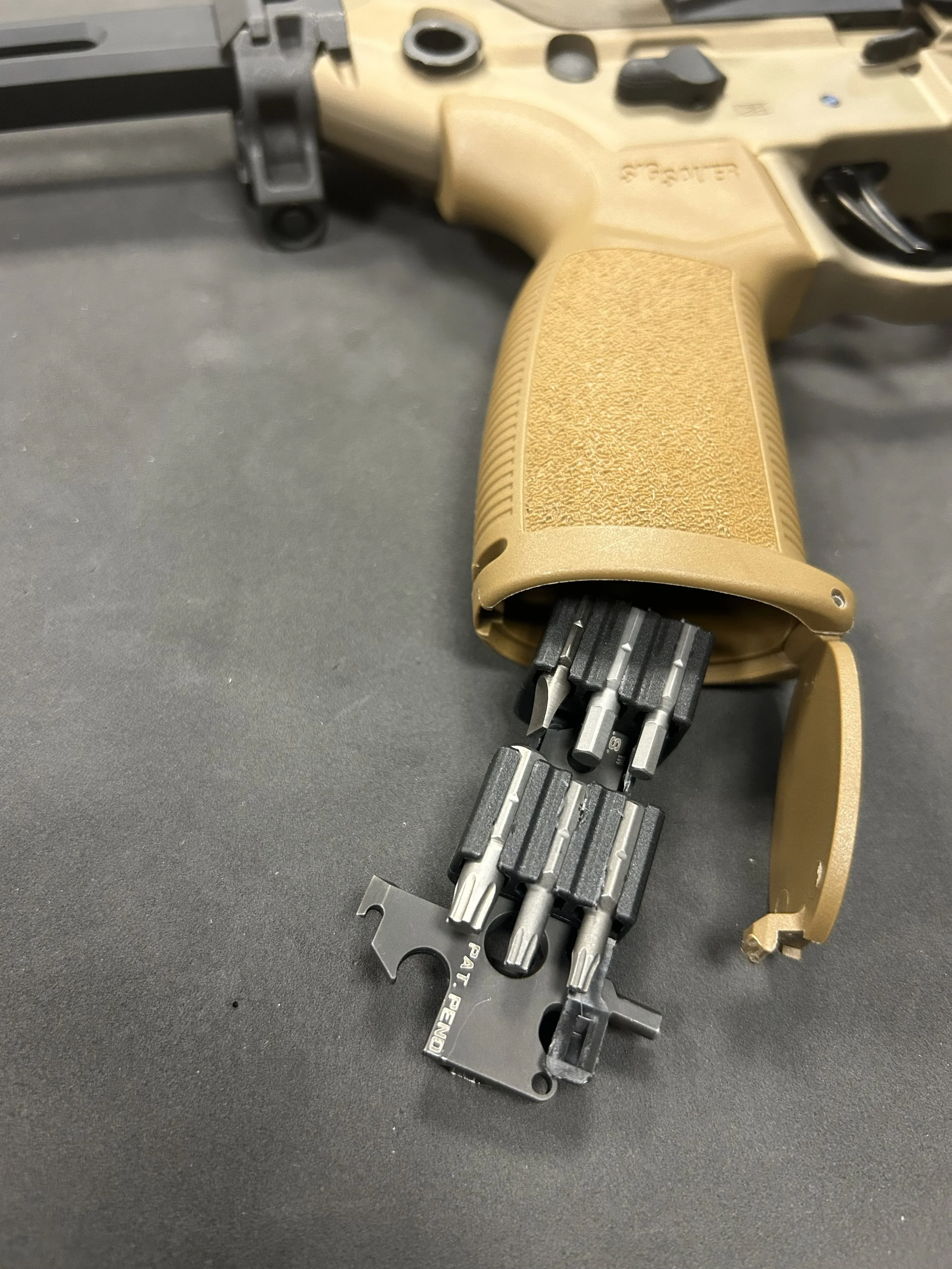 MCX Grip1 - Copy - Copy.jpg