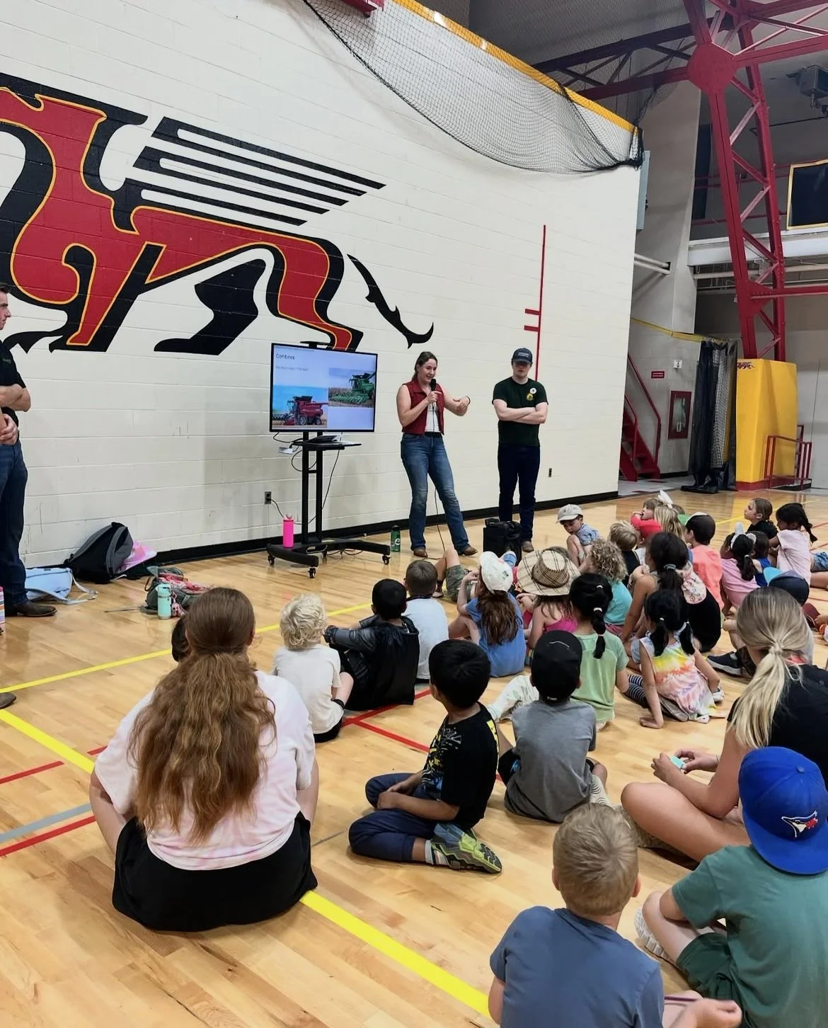 Presentation on Canadian agriculture and the basics of where our food comes from with the UofG Junior Farmers and Gryphon Summer Camps