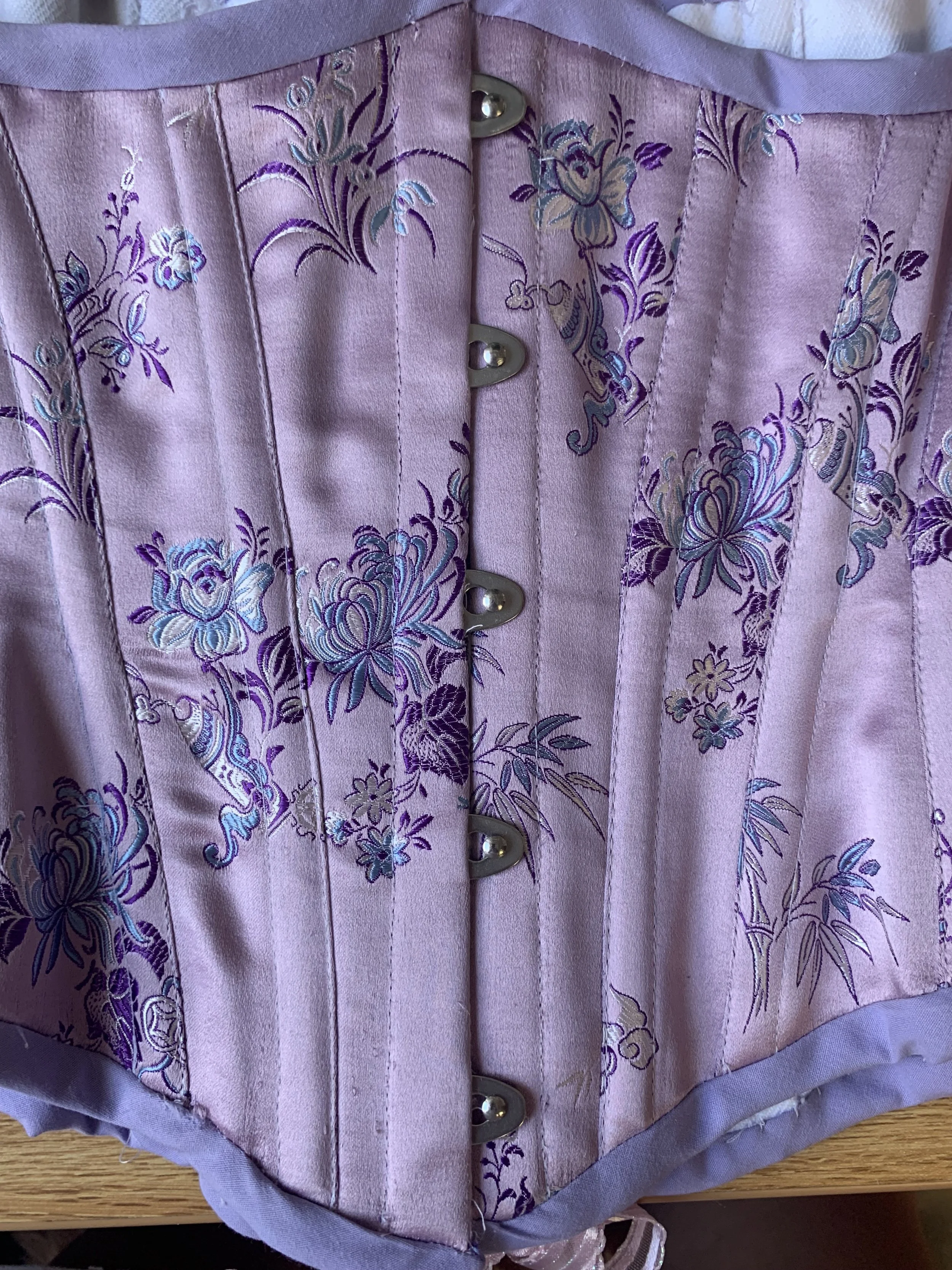 Front Closure Detail