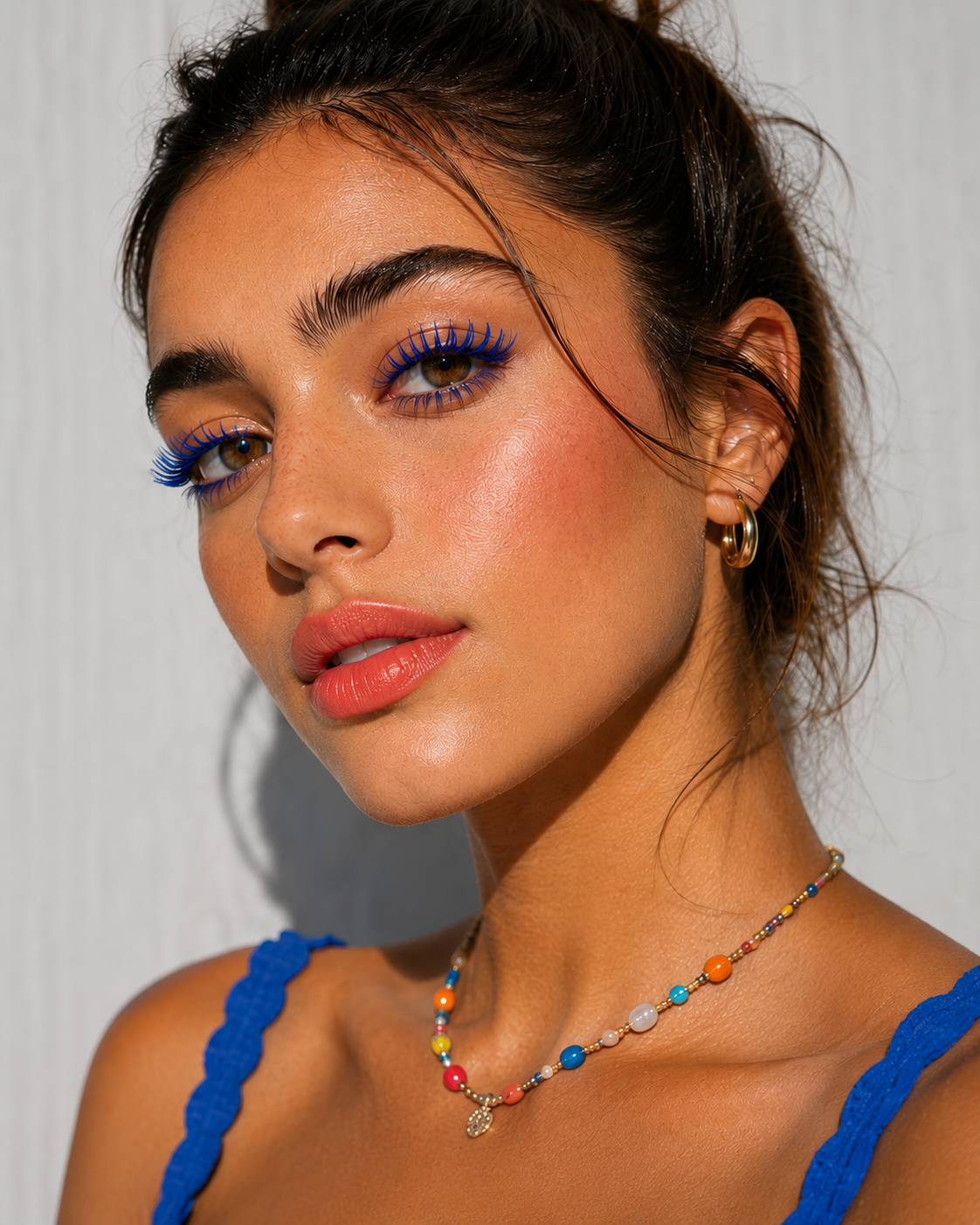 Blue Mascara, Coral Lips &amp; Colour Pops — The Bold Makeup Looks Dominating Summer 2026
