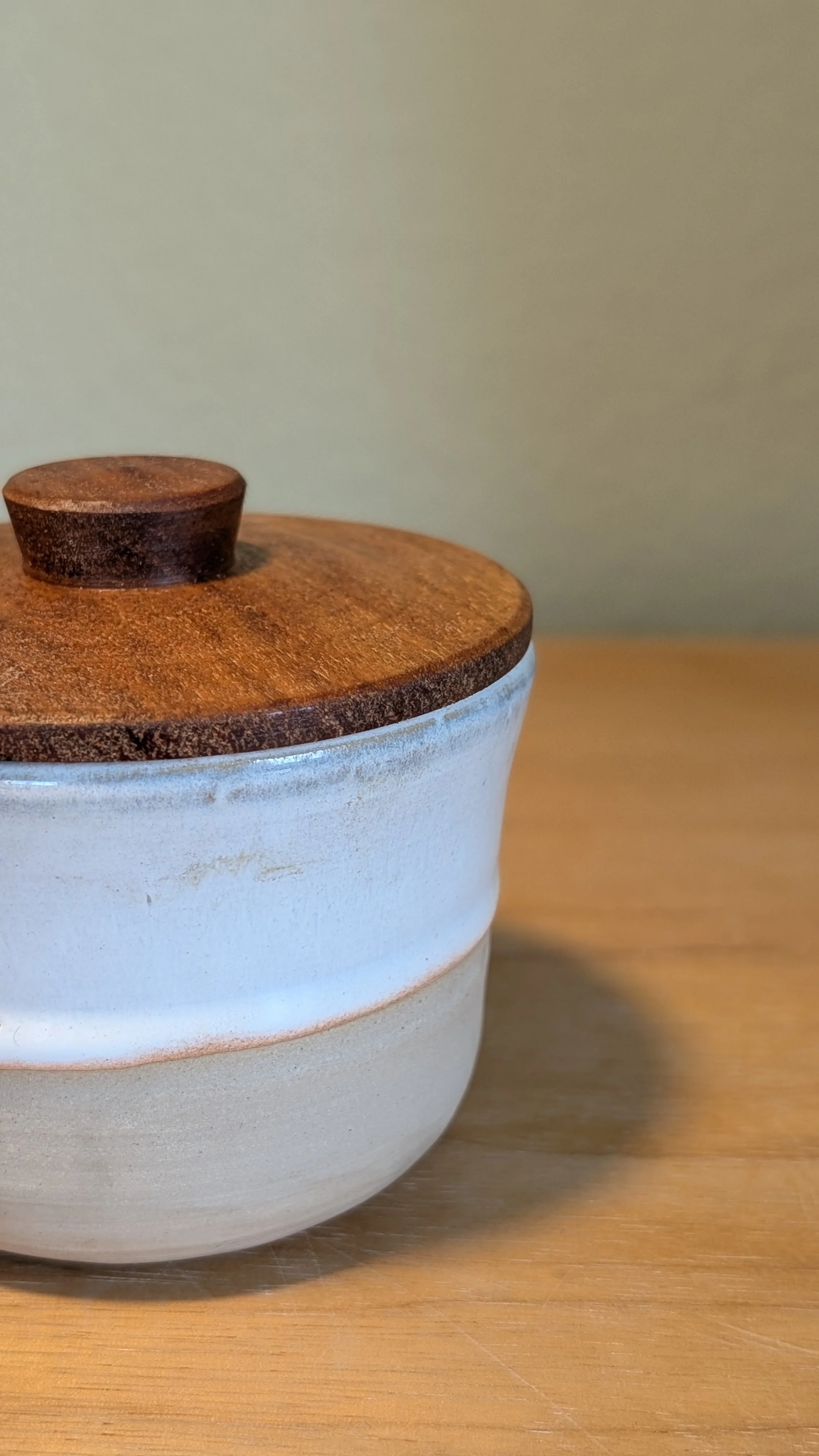 Einzelstück | Vorratsdose mit Holzdeckel, weiss