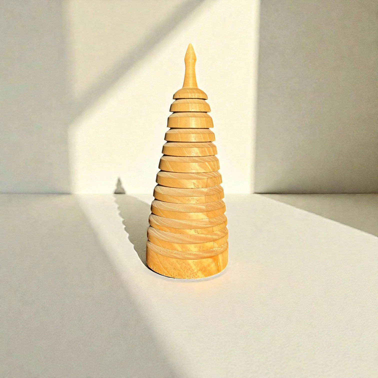 Holzbaum, gedrechselt