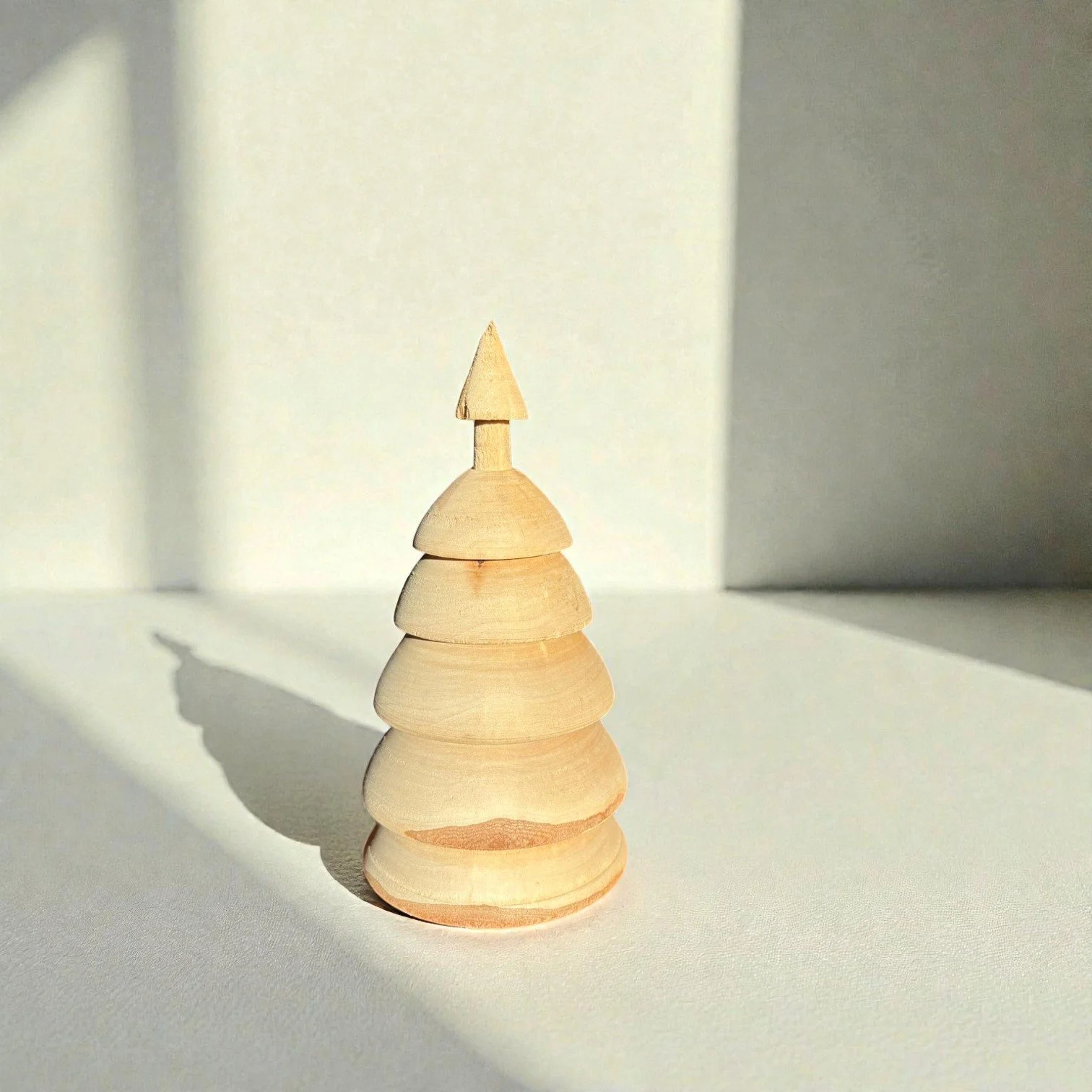 Holzbaum, gedrechselt