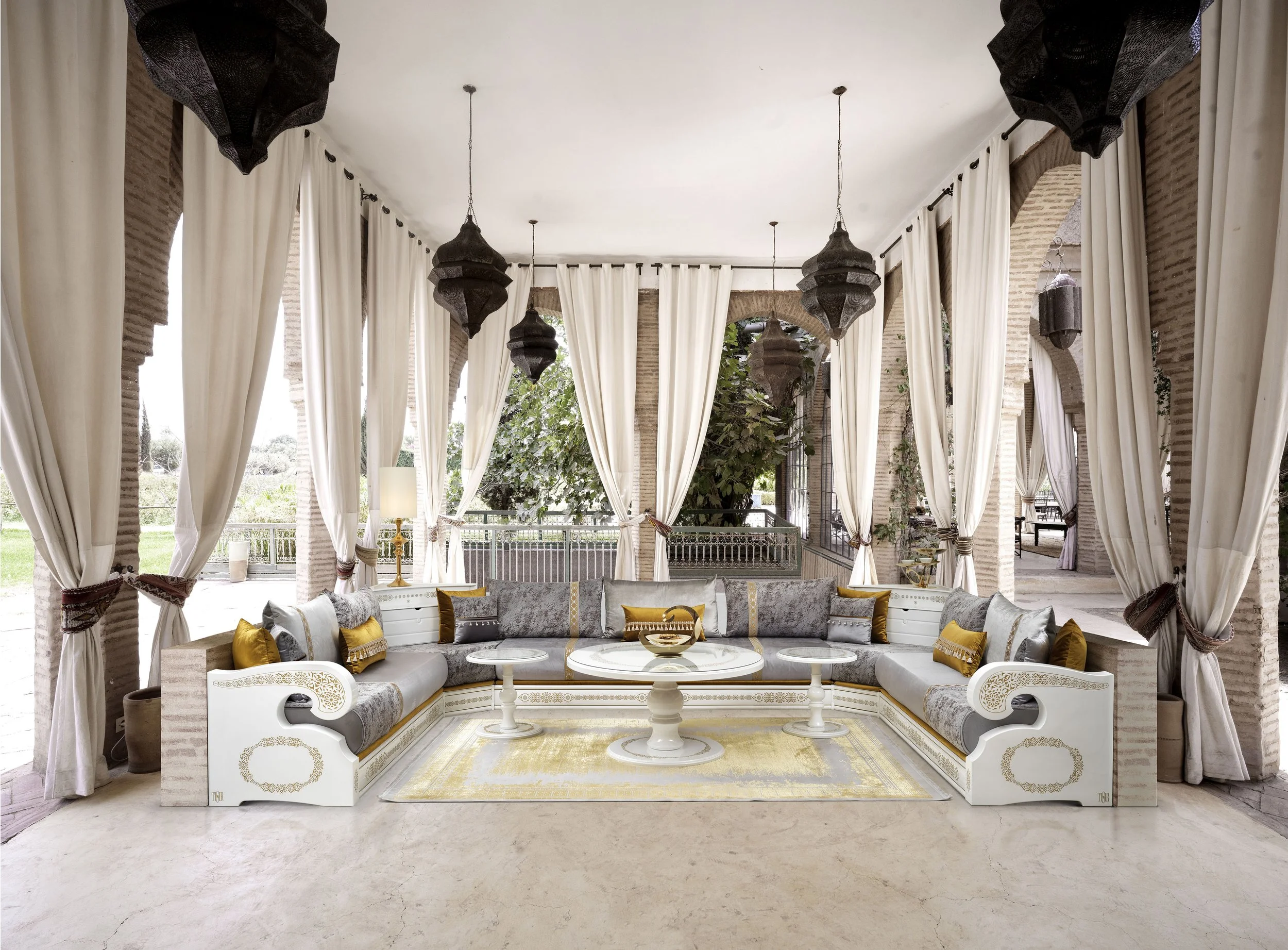 ORIENTAL BIANCO LUC-ORO_AMBIENTE.jpg