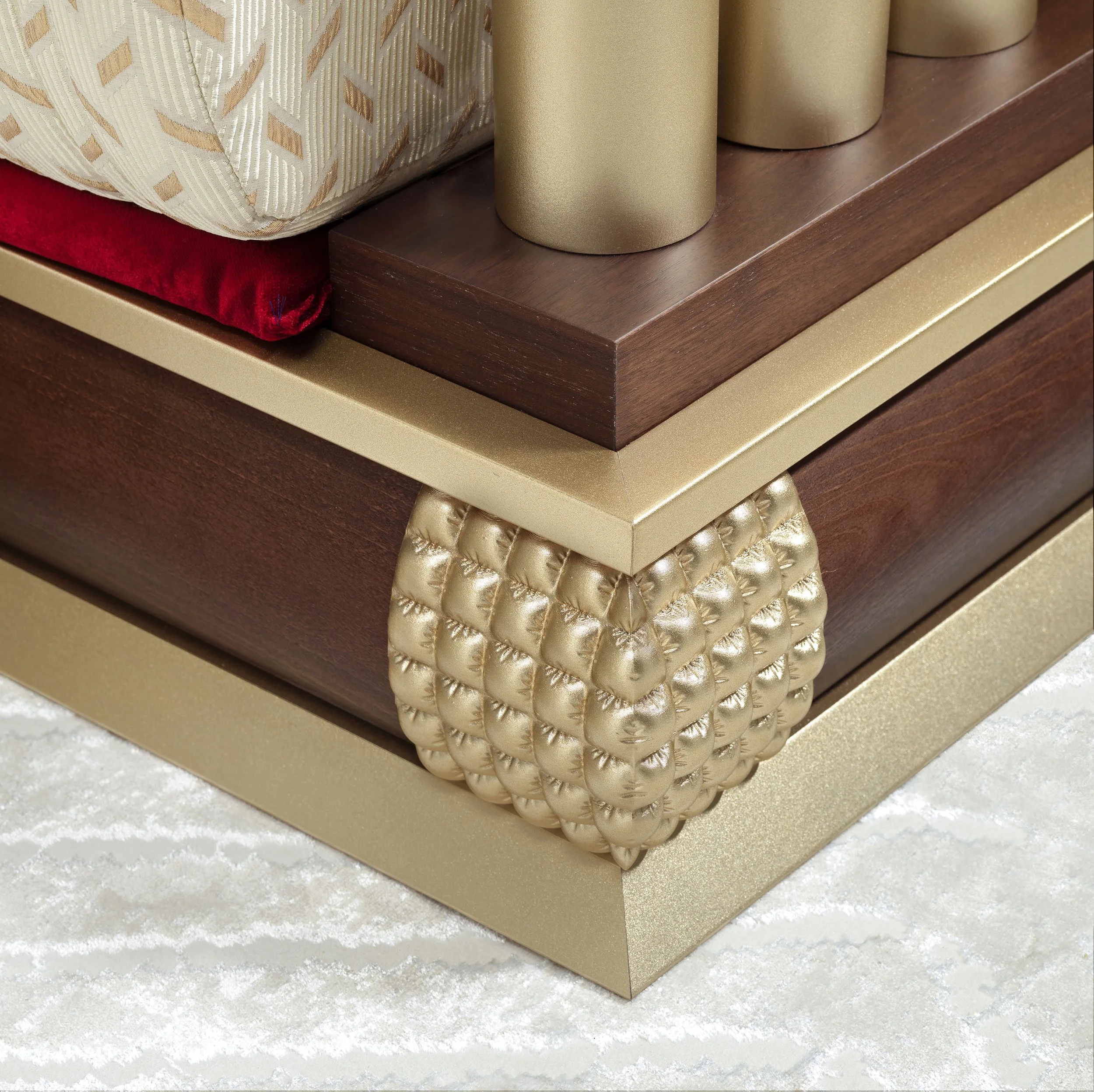 DIVA PLUS-VICTORIA_PART03.jpg