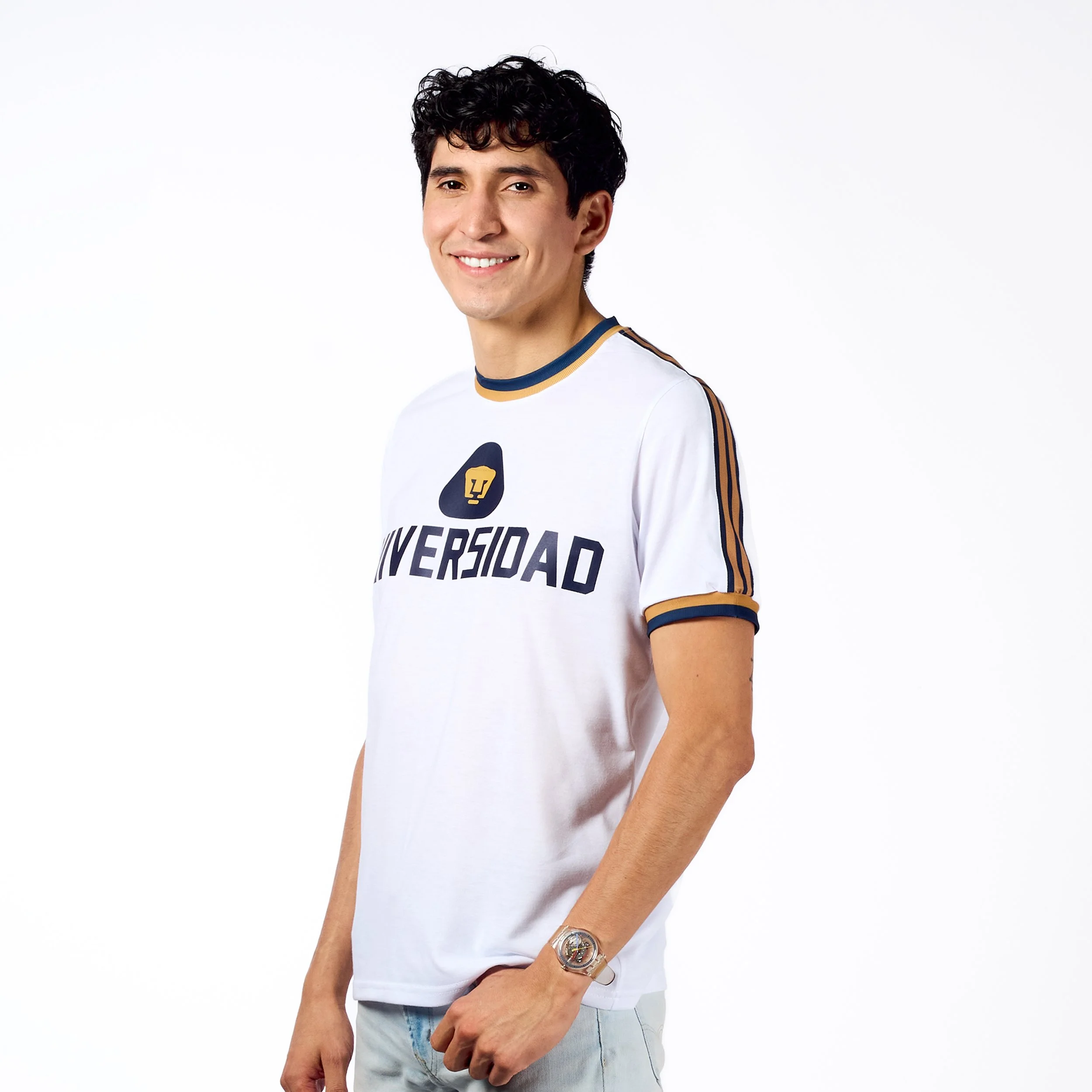 1975 manga corta hombre perfil.jpg