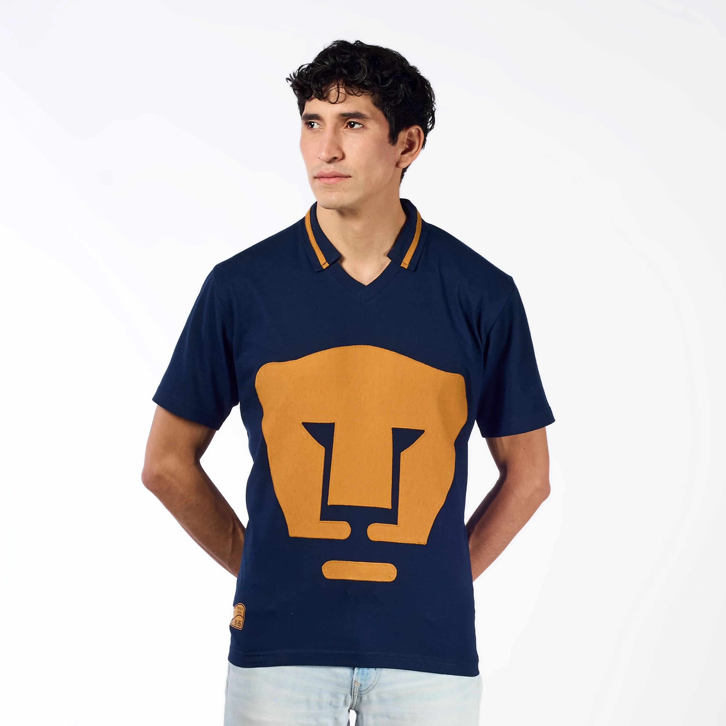 1981-1993 azul manga corta hombre frente.jpg