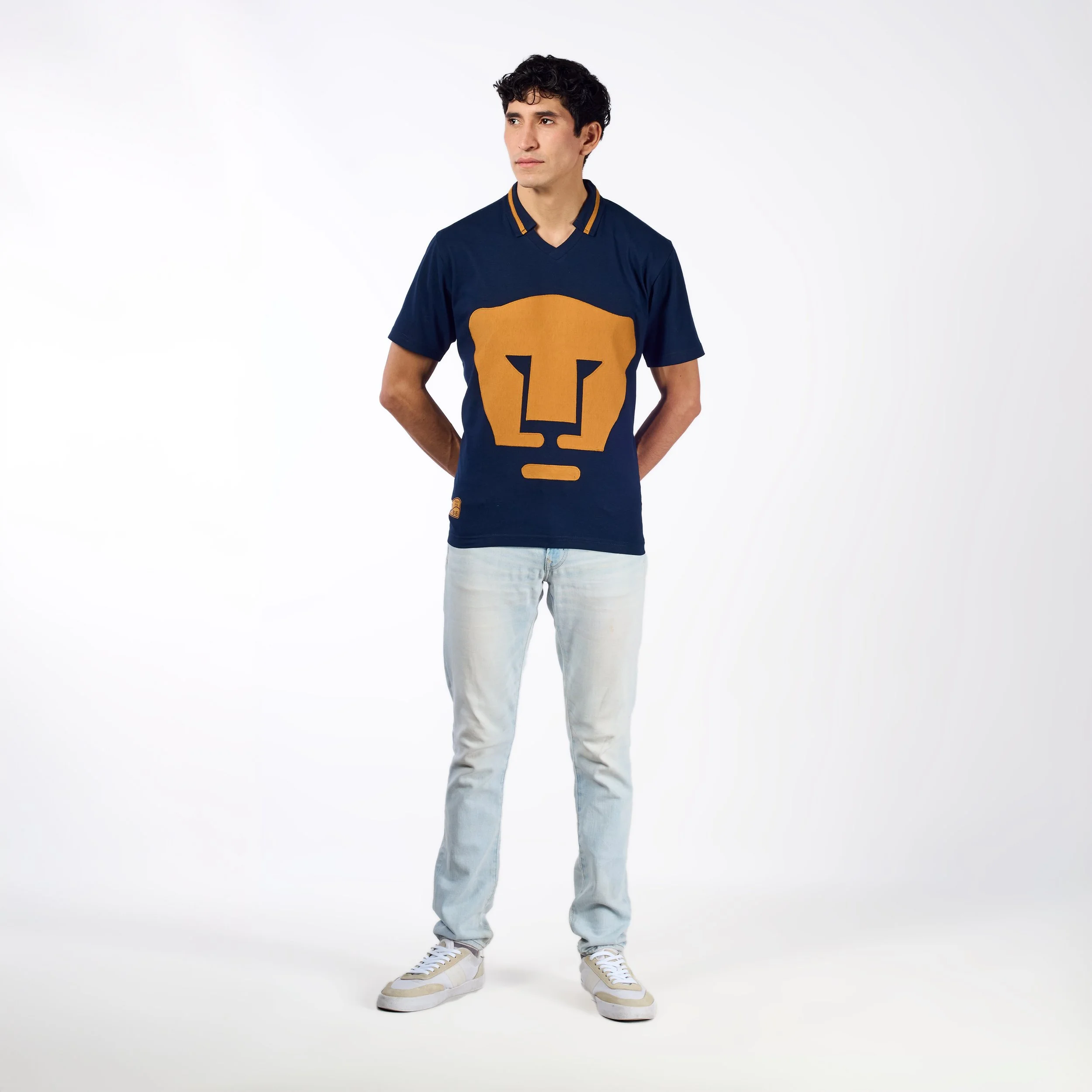 1981-1993 azul manga corta hombre frente full.jpg