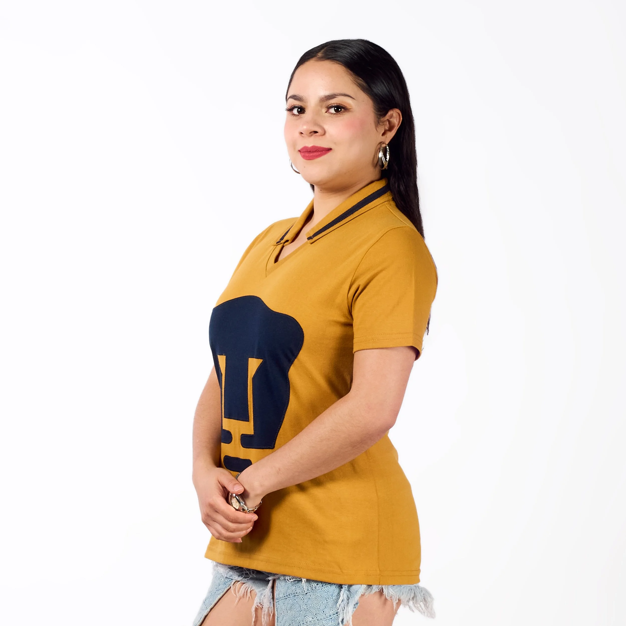 1981-1993 oro manga corta mujer perfil.jpg