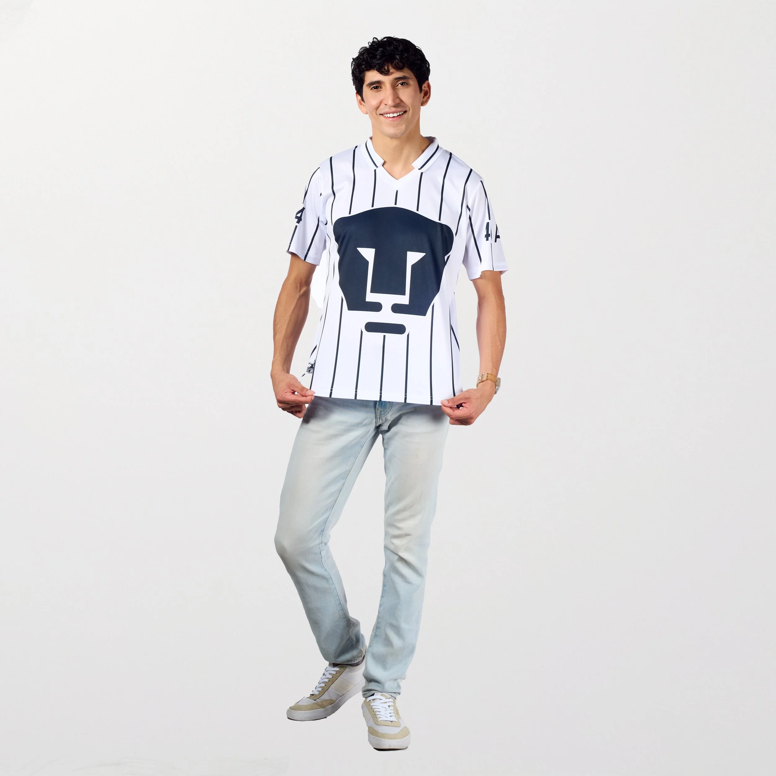 1994-1995 blanco manga corta hombre frente full.jpg